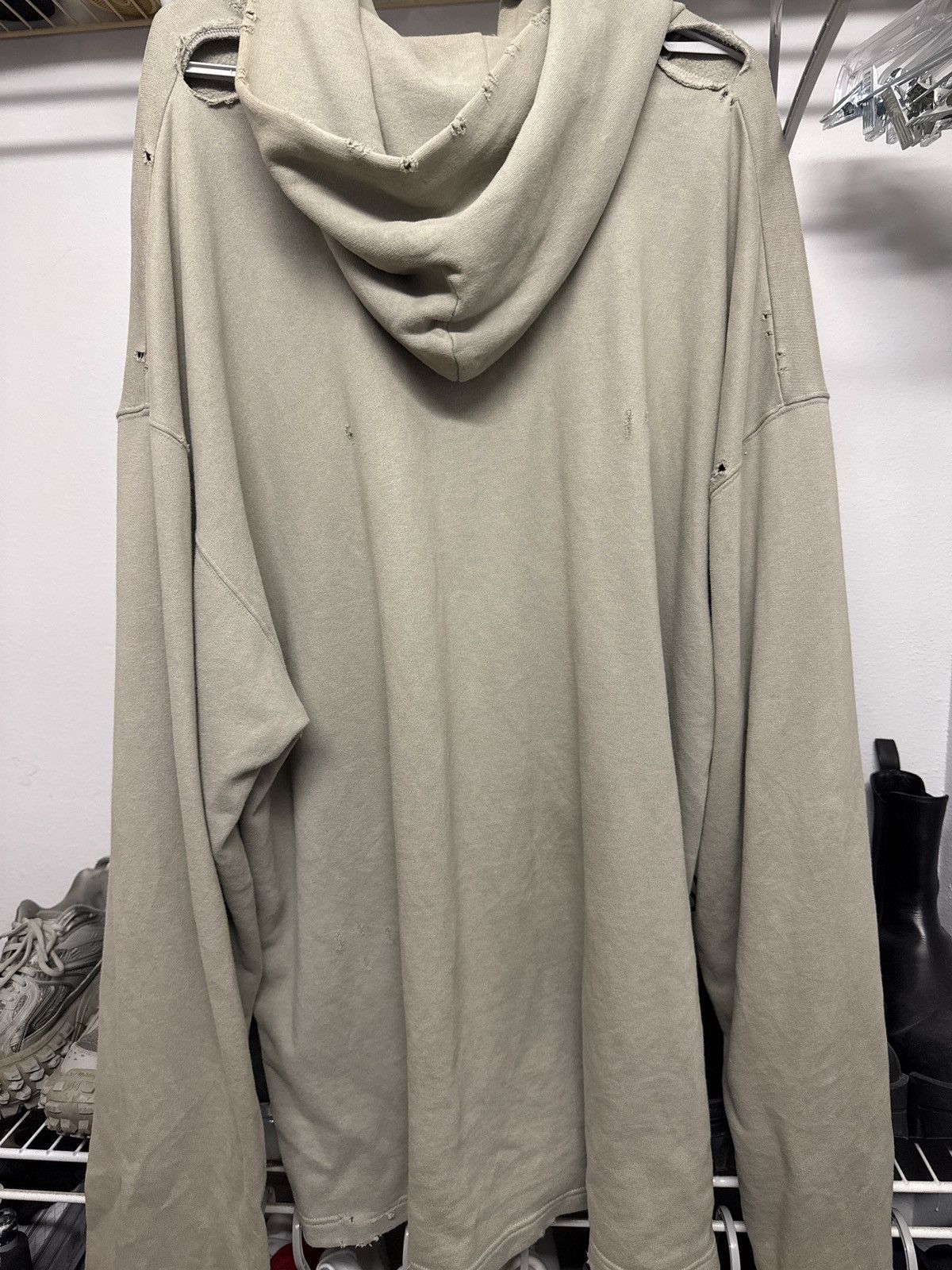 Balenciaga Balenciaga Blurry Logo Oversized Distressed Hoodie Size US M / EU 48-50 / 2 - 2 Thumbnail