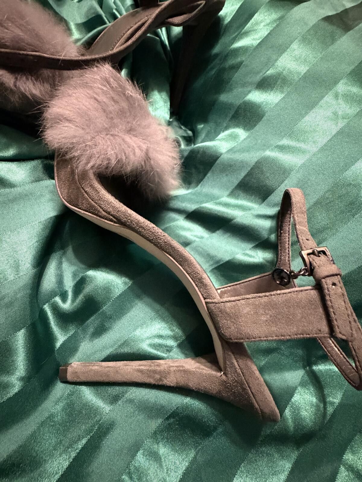 Michael Kors GREY FUR HEELS Michael Kors - RARE COLOR - Real Calf Fur Size US 9.5 / IT 39.5 - 3 Thumbnail