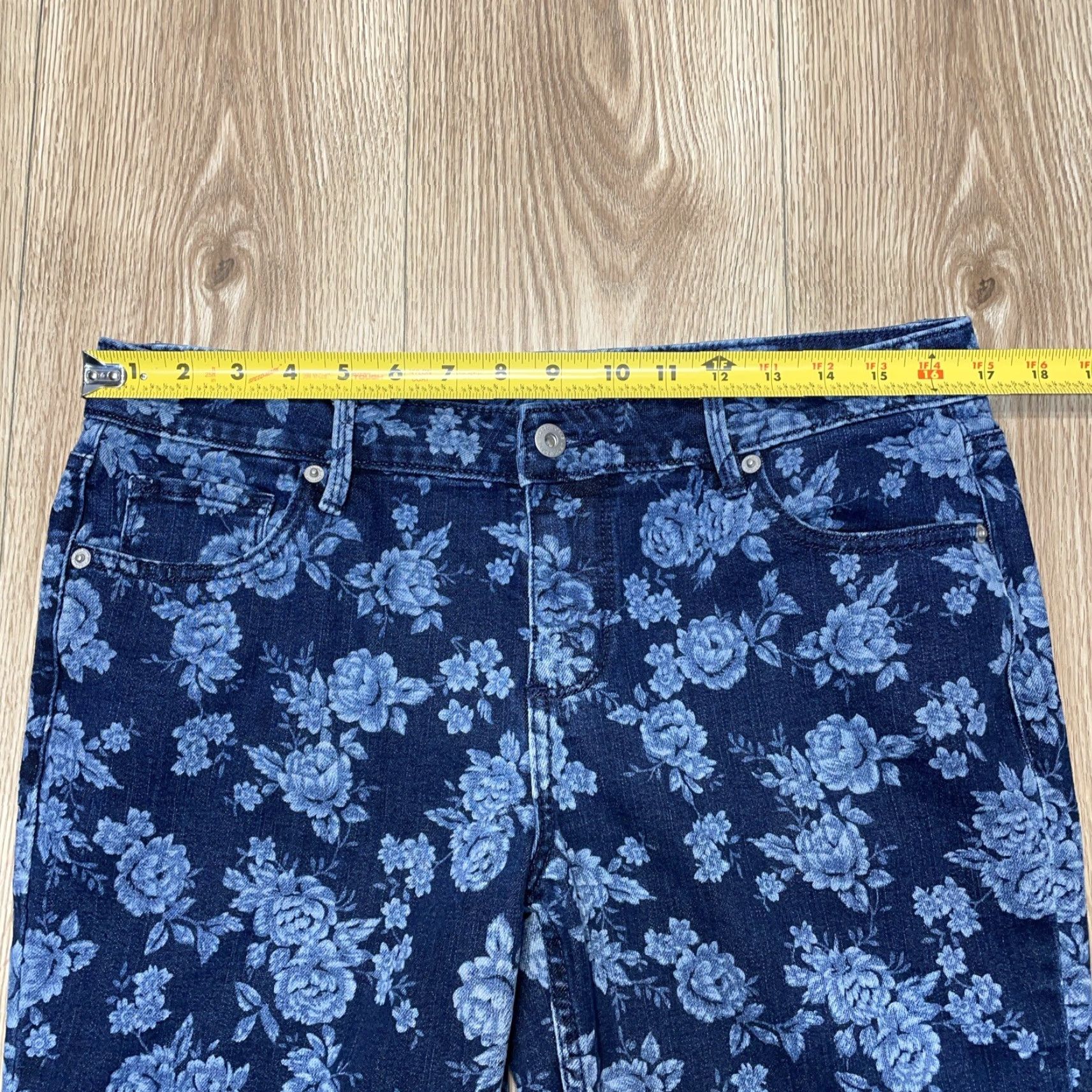 Liz Claiborne VINTAGE Liz Claiborne Women’s Petite 14P Blue Floral Print Straight Jeans Pants Size 36" / US 14 / IT 50 - 4 Thumbnail