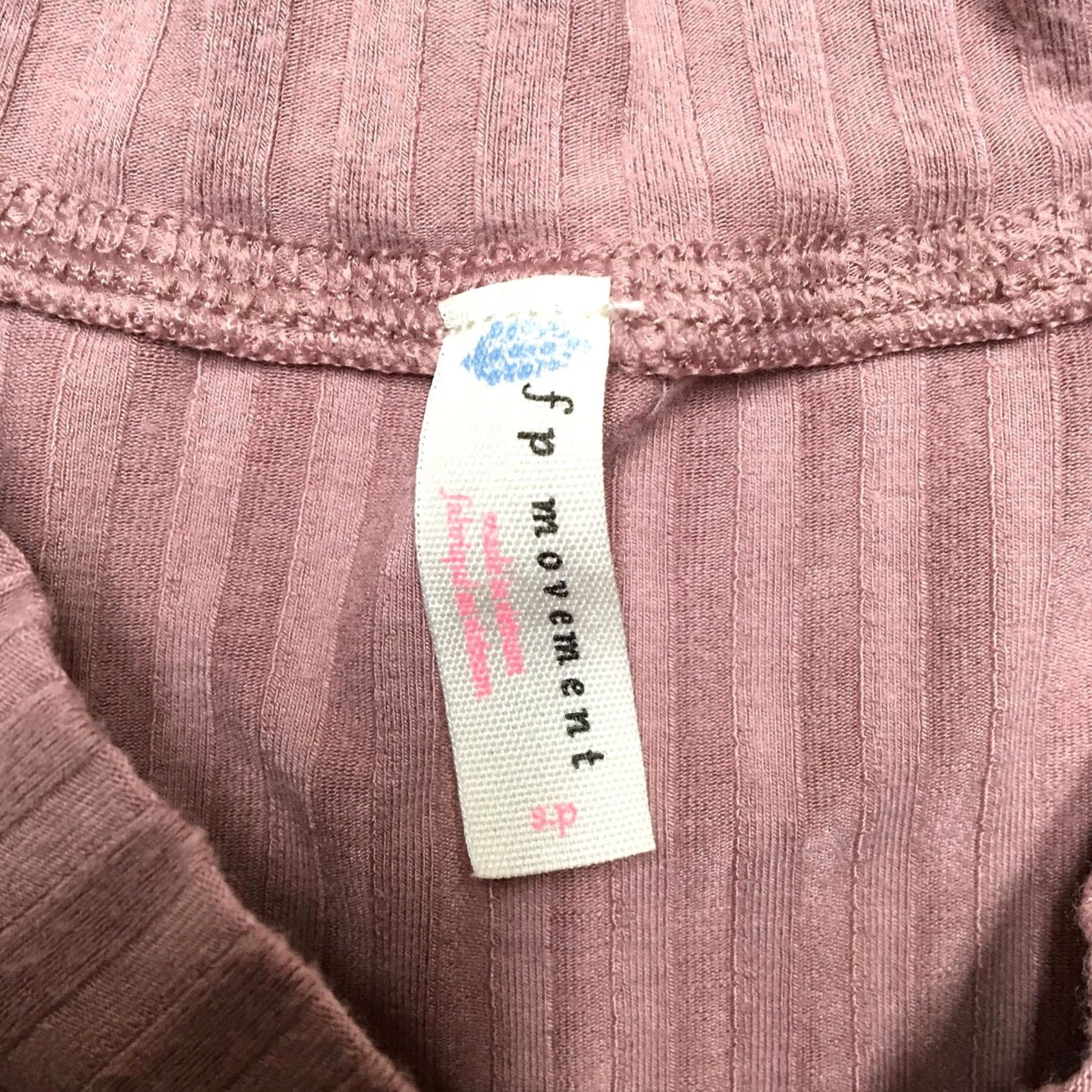Vintage FP Movement Shirt Womens Small Pink Ribbed Long Sleeve Lightweight Yoga Top Size S / US 4 / IT 40 - 4 Thumbnail