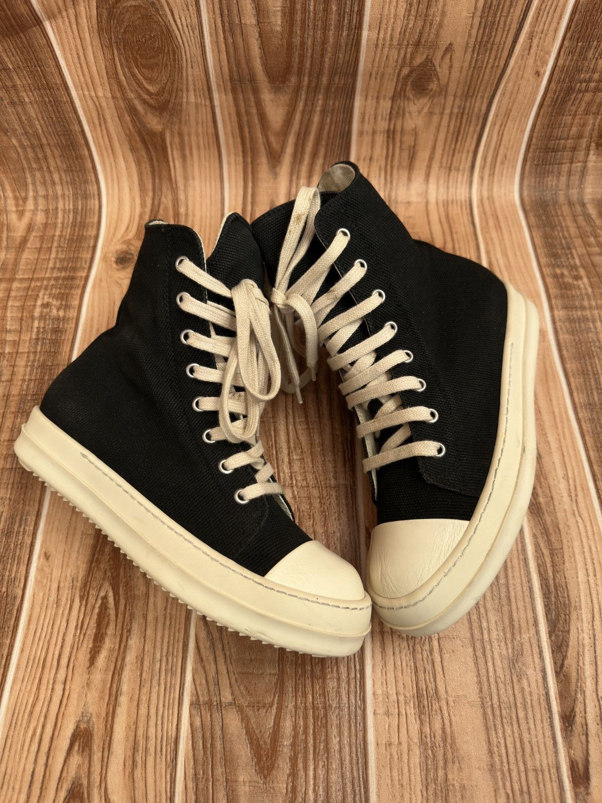 Rick Owens Rick Owens DRKSHDW Canvas Ramones High Tops Size US 6 / IT 36 - 15 Thumbnail