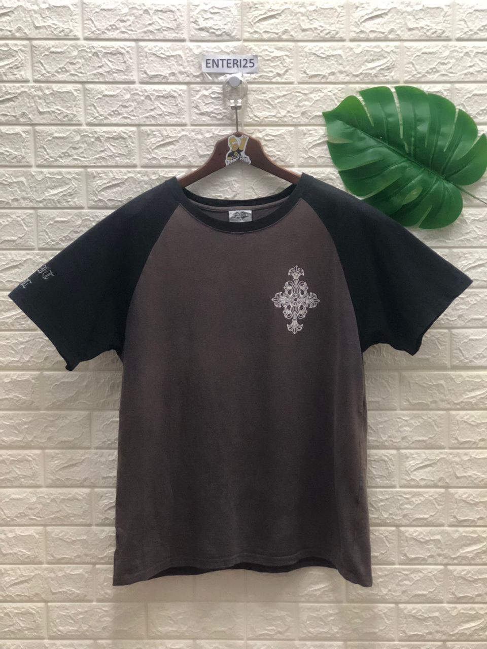 Bullet Noise BULLET NOISE Back Hit Printed chrome heart inspired Size US L / EU 52-54 / 3 - 5 Thumbnail