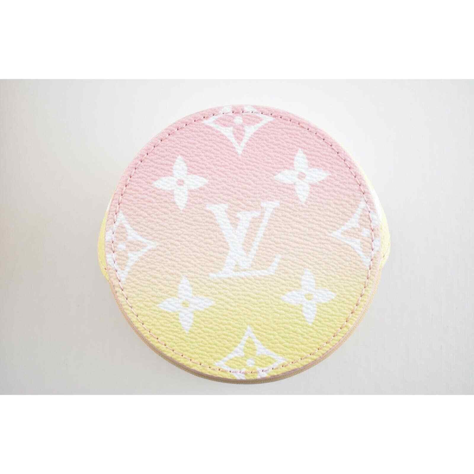 Louis Vuitton Louis Vuitton Coasters Logo LV Plexiglass Gradient GI0617 Size ONE SIZE - 9 Thumbnail