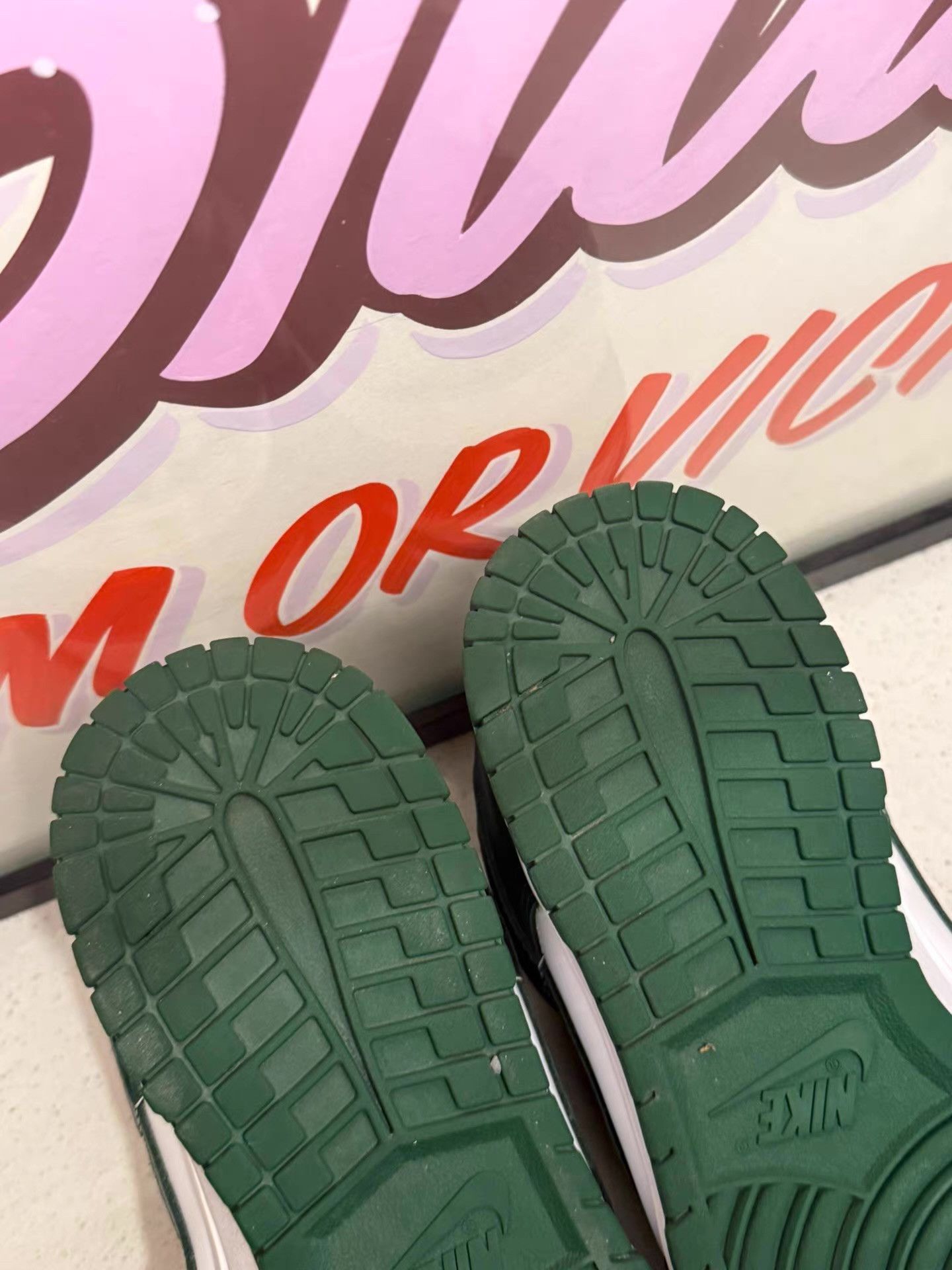 Nike Nike Dunk Low Retro "Varsity Green" Leather。 Ｑ20 Size US 8.5 / EU 41-42 - 2 Thumbnail