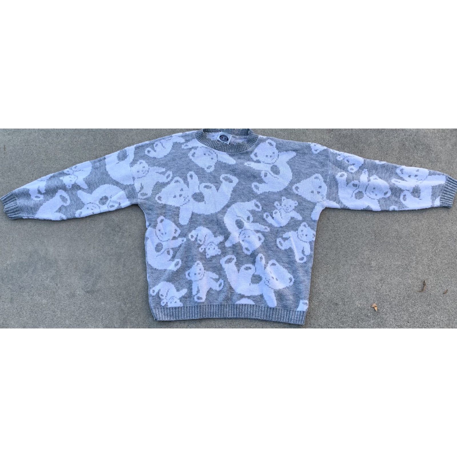 Vintage vintage Teddy Bear sweater acrylic gray white 80s 90s fairy kei XXL 2XL Classic Essentials Regular Girls Womens Mens (see pics) Size XXL / US 16-18 / IT 52-54 - 6 Thumbnail