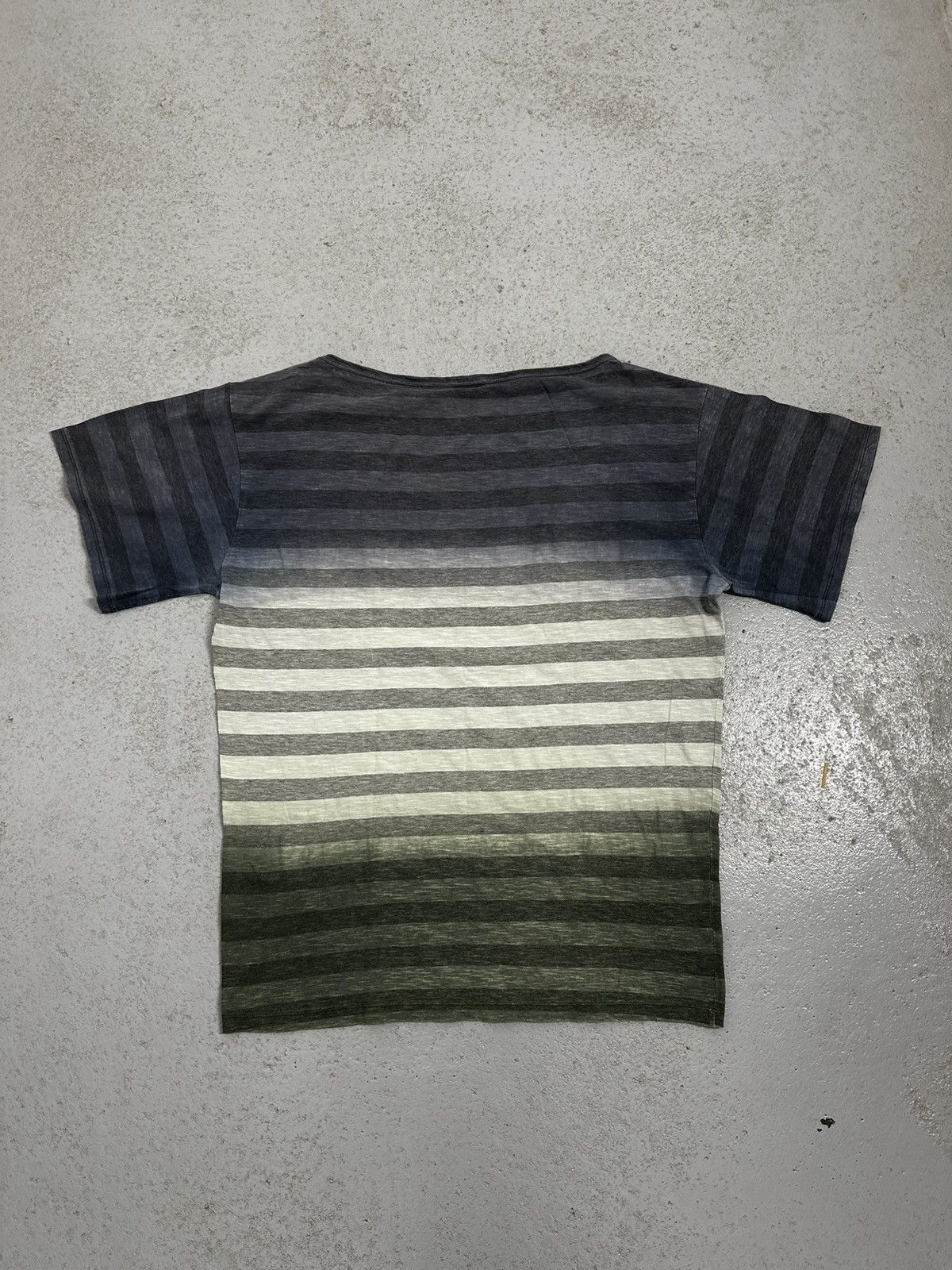 John Galliano Vintage 00s John Galliano Rip It Unisex Tee Size US L / EU 52-54 / 3 - 13 Thumbnail