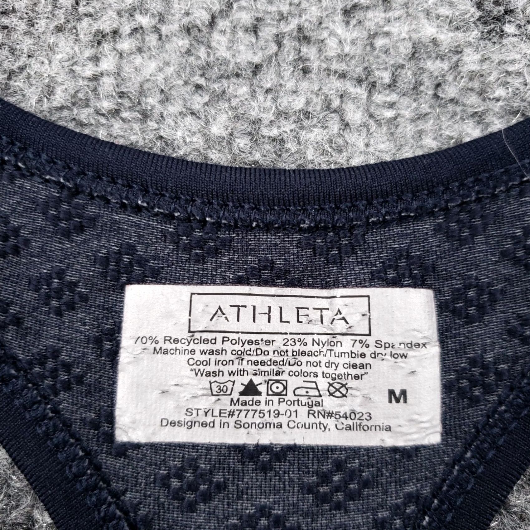Athleta Athleta Tank Womens M Medium Blue Momentum Seamless Racerback Pullover Stretch Size M / US 6-8 / IT 42-44 - 3 Thumbnail