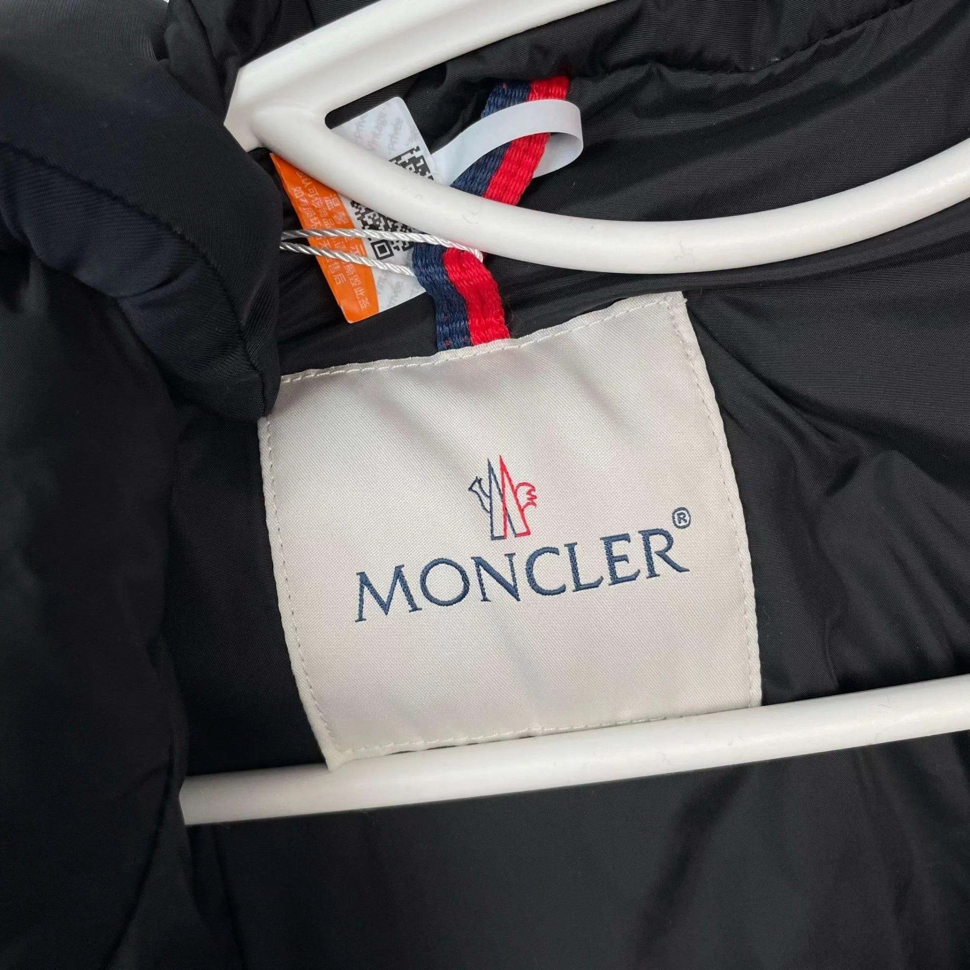 Moncler Moncler puffer jacket 0 black Size XS / US 0-2 / IT 36-38 - 9 Thumbnail