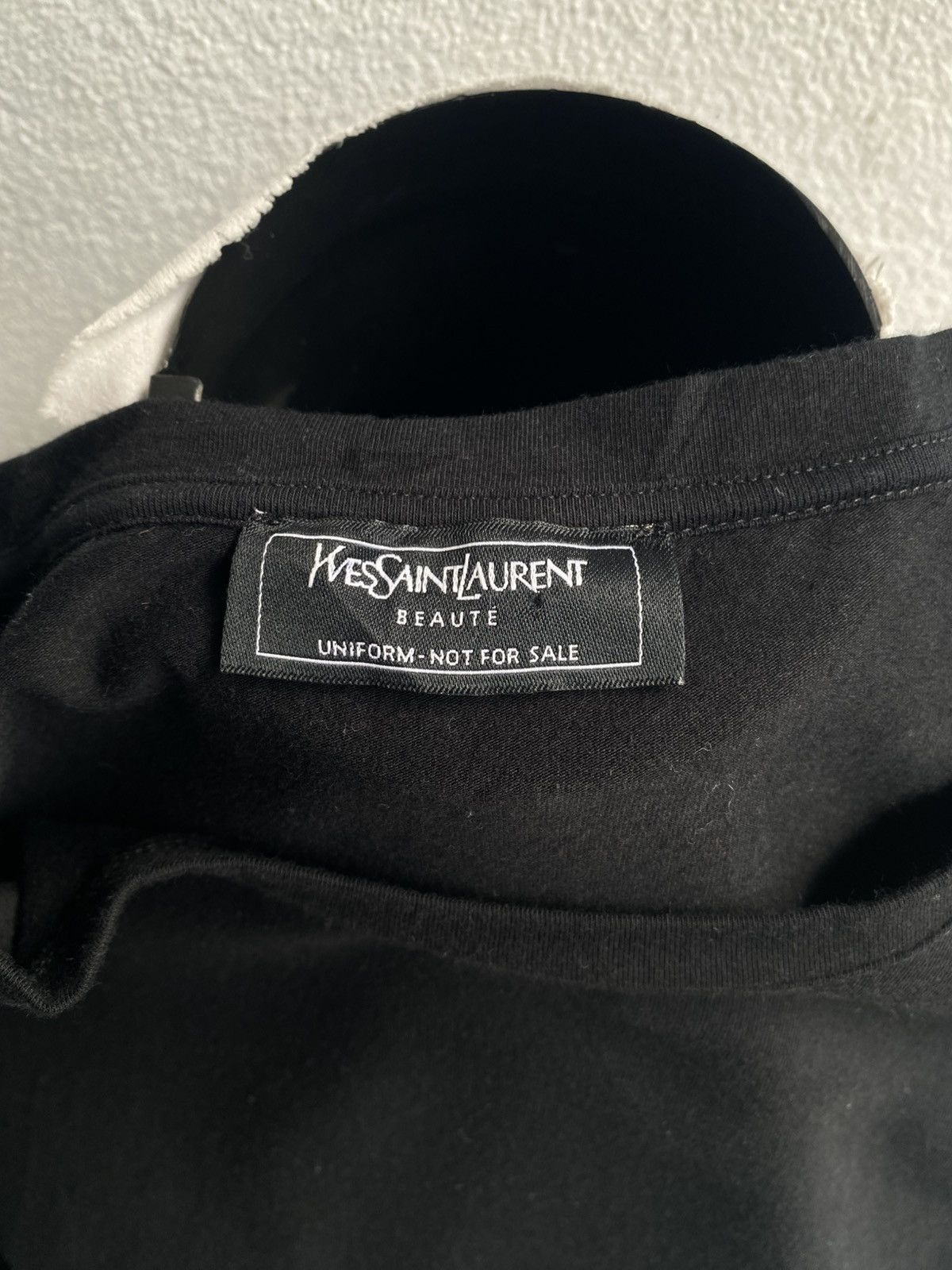 Yves Saint Laurent YSL Big Logo Tshirt Size M / US 6-8 / IT 42-44 - 5 Thumbnail
