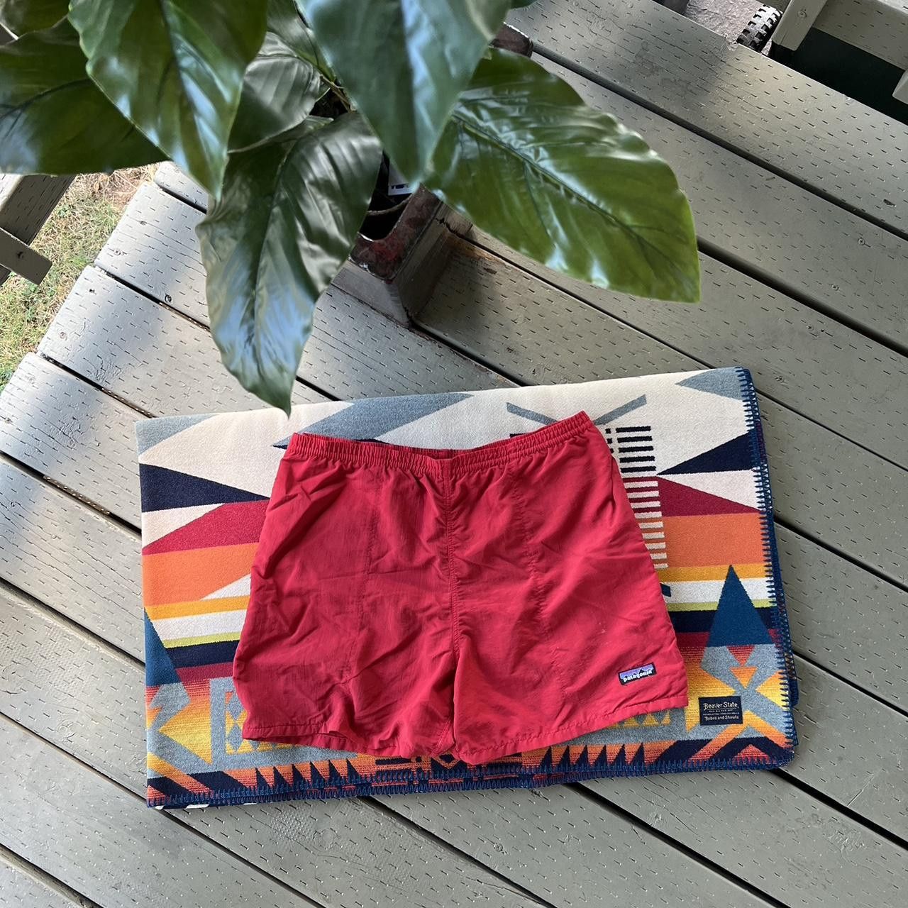 Patagonia Vintage Patagonia Baggies Shorts Red Men's Medium RARE Size US 32 / EU 48 - 2 Thumbnail