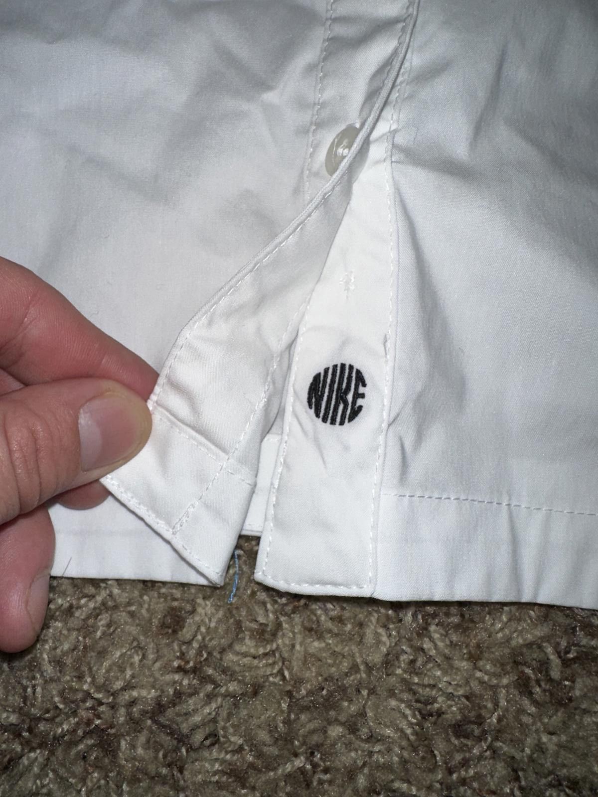 Nike Nike Women’s Sportswear Icon Clash White Dress Shirt Size L / US 10 / IT 46 - 3 Thumbnail