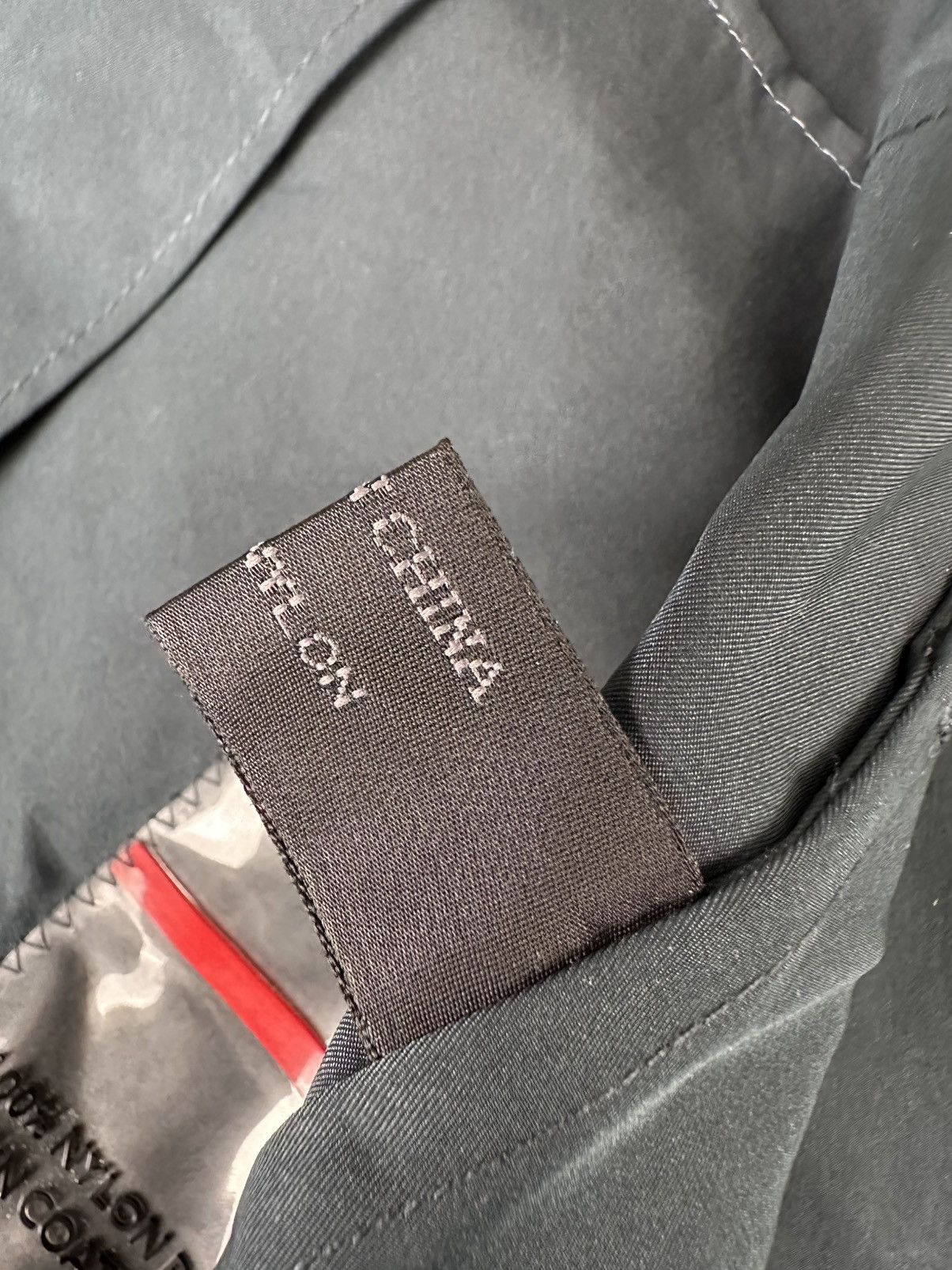 Prada Prada - Nylon PU Resin Coated Zipped Hooded Jacket - Red Tab Size US L / EU 52-54 / 3 - 16 Thumbnail