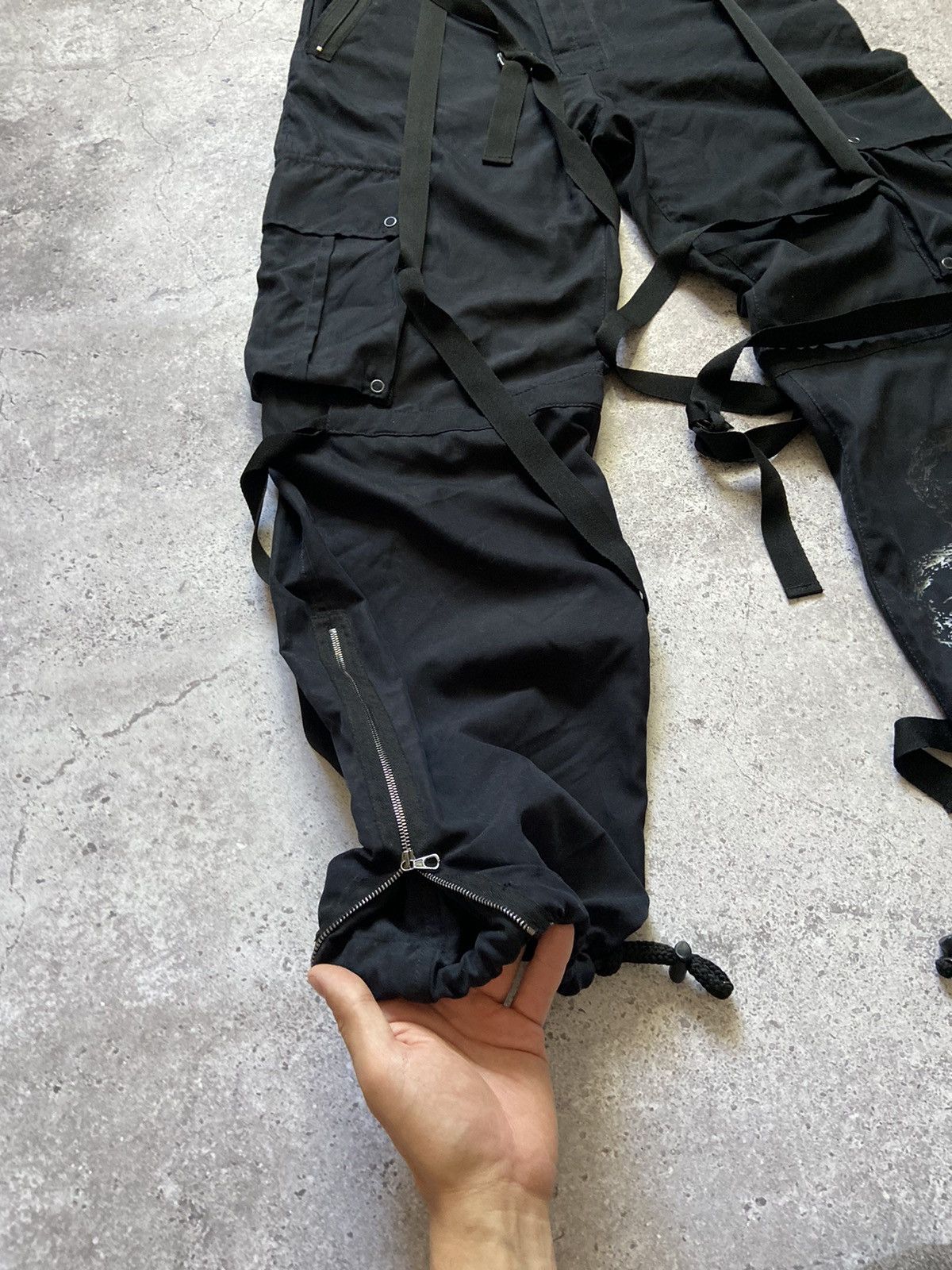 Japanese Brand Exotic Voyage Skull Logo Cargo Bondage Pants Italy Size US 30 / EU 46 - 3 Thumbnail