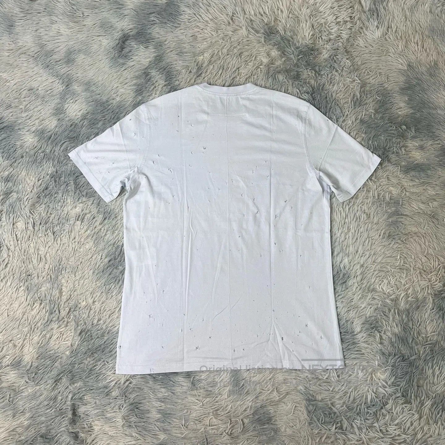 Givenchy Givenchy Distressed Short-Sleeve Tee. Size US S / EU 44-46 / 1 - 2 Thumbnail
