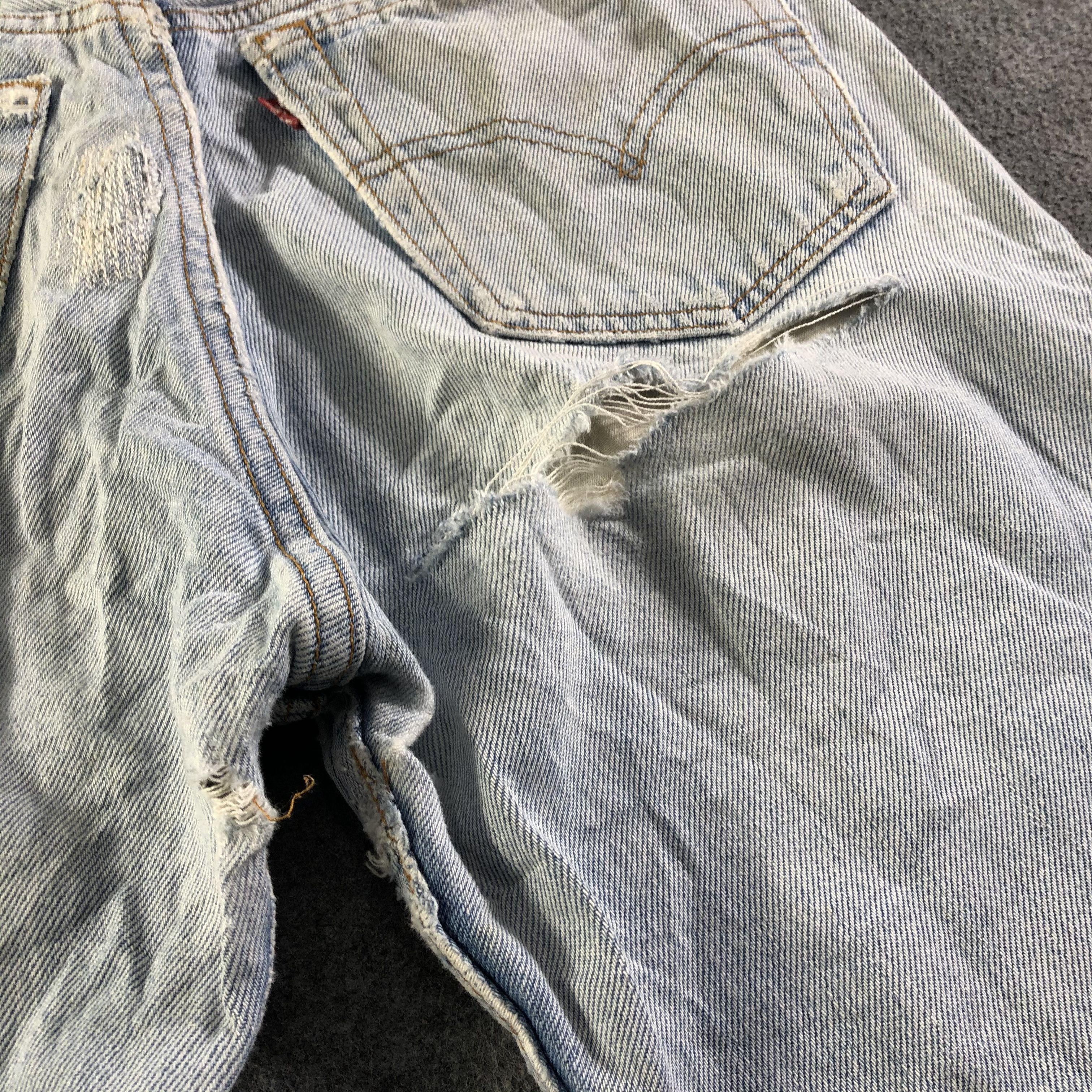 Levi's Vintage Light Wash Levis 501 Jeans-J4611 Size US 30 / EU 46 - 5 Thumbnail