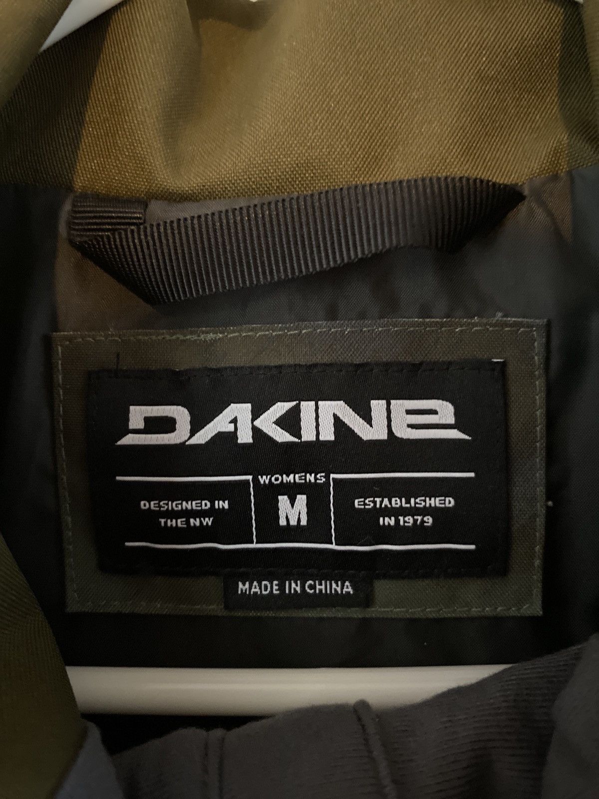 Dakine Women’s Burton GORE-TEX Eyris Jacket Size M / US 6-8 / IT 42-44 - 1 Thumbnail