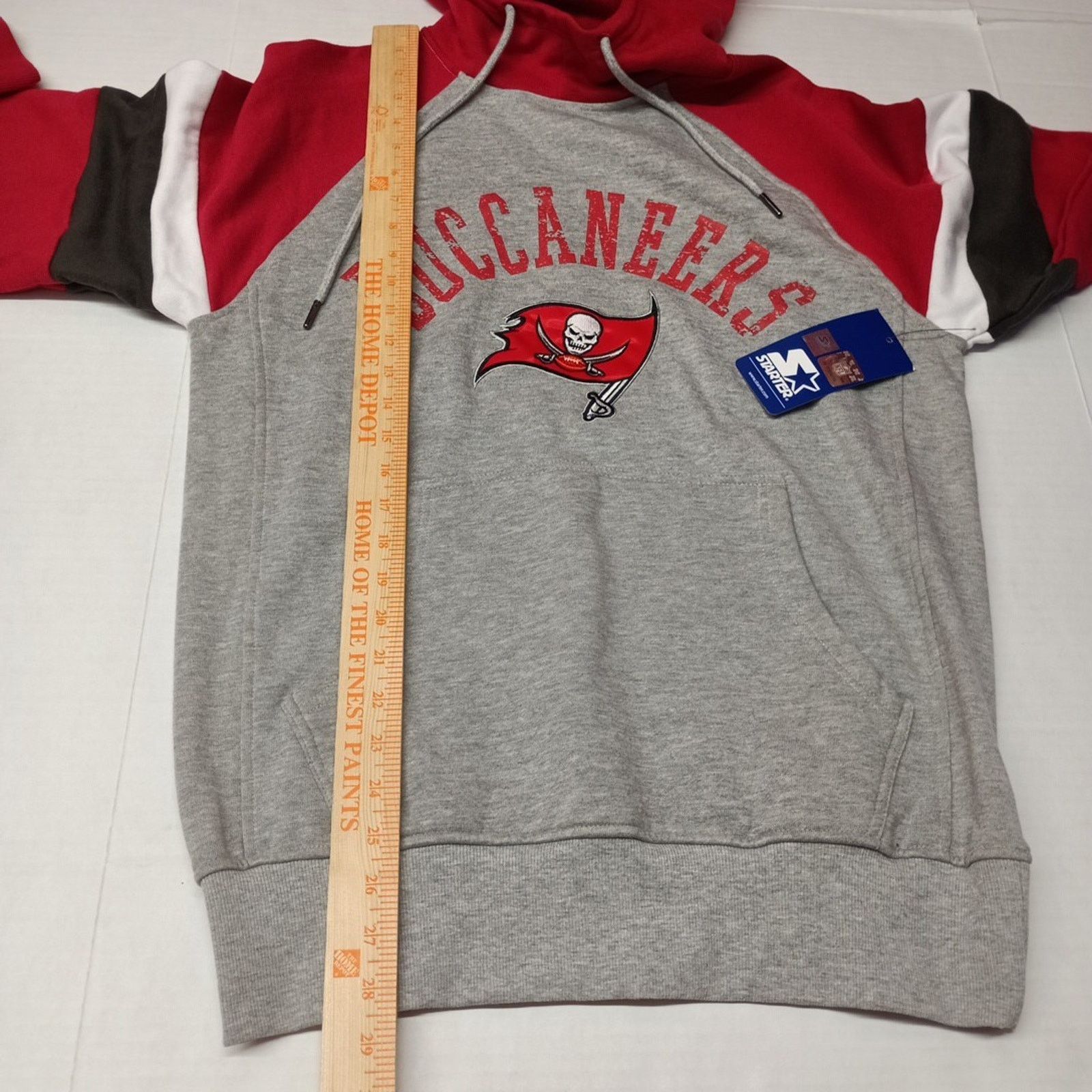 Starter Tampa Bay Buccaneers Hoodie Men's Size S Starter Gray Red Size US S / EU 44-46 / 1 - 7 Thumbnail