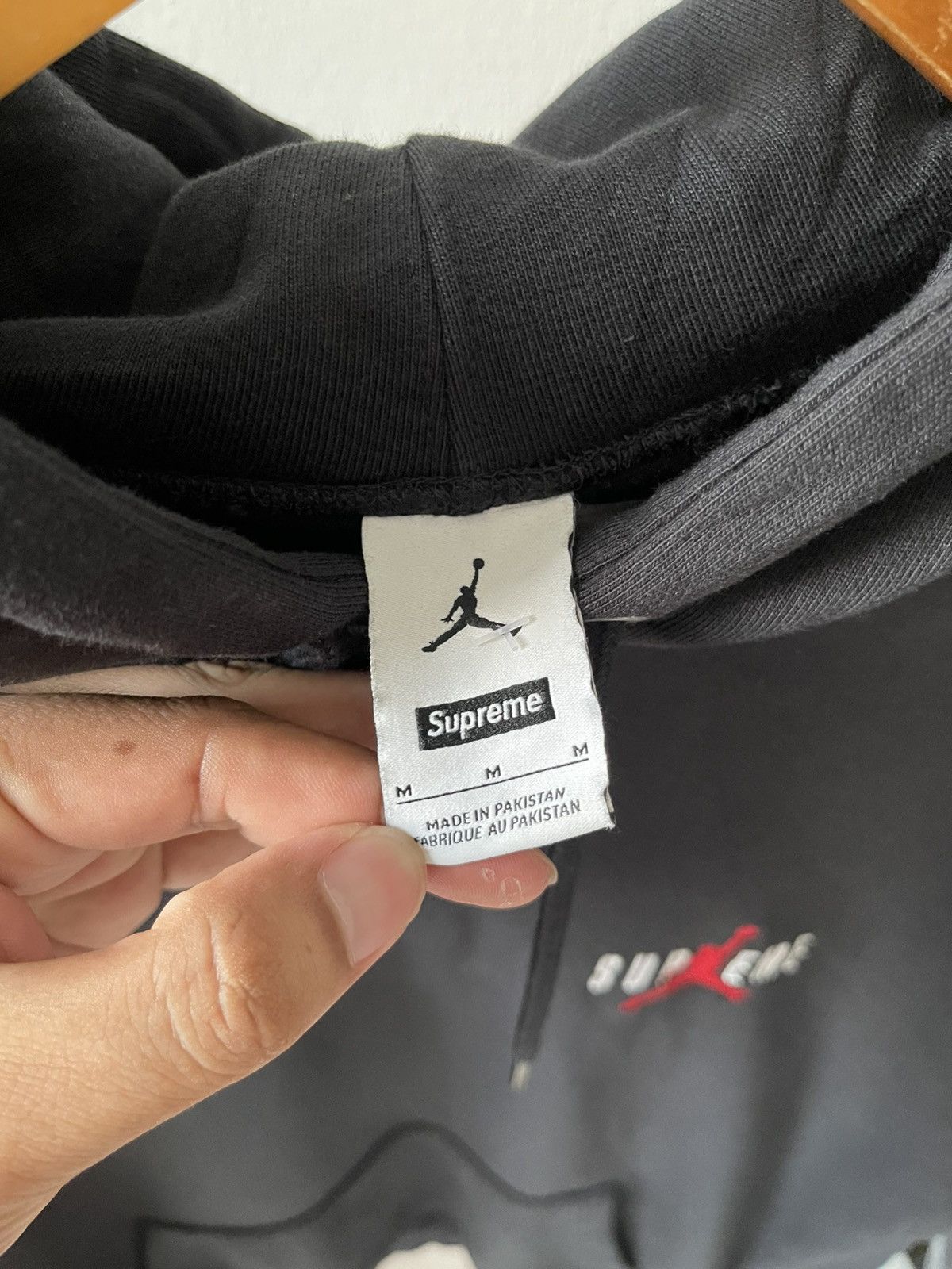 Jordan Brand × Supreme F/W 24 Supreme x Jordan Hoodie A2 Size US L / EU 52-54 / 3 - 9 Thumbnail