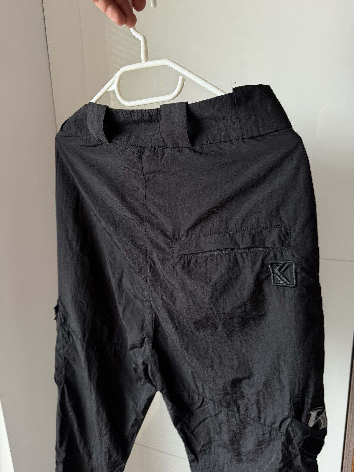 Karl Kani Karl Kani Embroidered Logo Nylon Rap Black Unisex Joggers Size US 30 / EU 46 - 9 Thumbnail