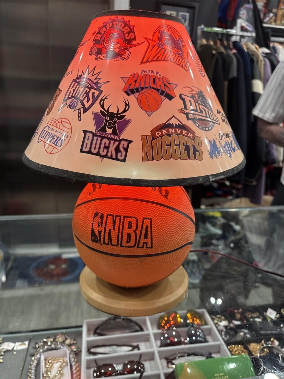 NBA Vintage 98’ NBA Spaulding Basketball Lamp*Working Condition* Size ONE SIZE - 8 Thumbnail