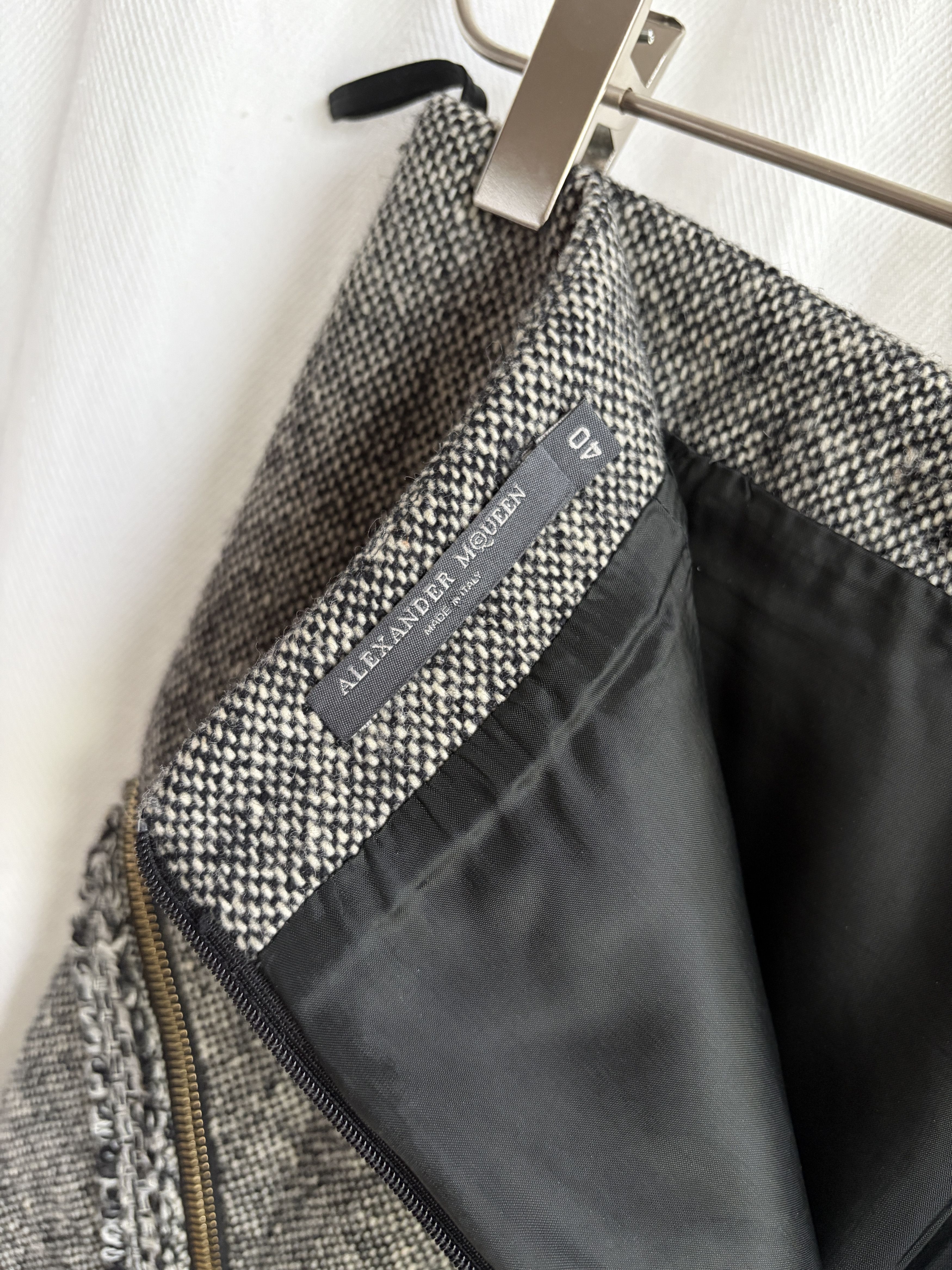 Alexander McQueen 2003 Grey Tweed Midi Skirt Size 27" / US 4 / IT 40 - 6 Thumbnail