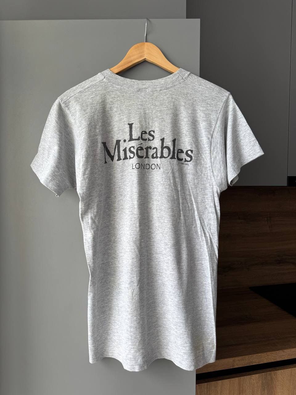 Band Tees Vintage Les Miserables London 1986 T-shirt Bog Logo 90s Size US M / EU 48-50 / 2 - 4 Thumbnail