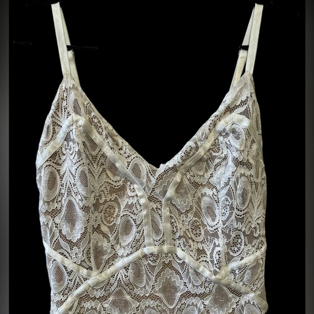 Guess Guess Gorgeous White Lace Mini Dress Size S / US 4 / IT 40 - 2 Thumbnail