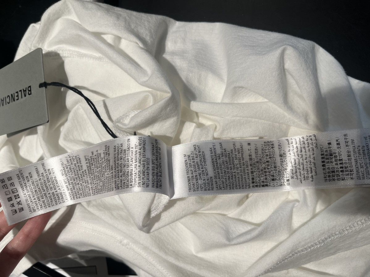 Balenciaga T-shirt Size US S / EU 44-46 / 1 - 6 Thumbnail