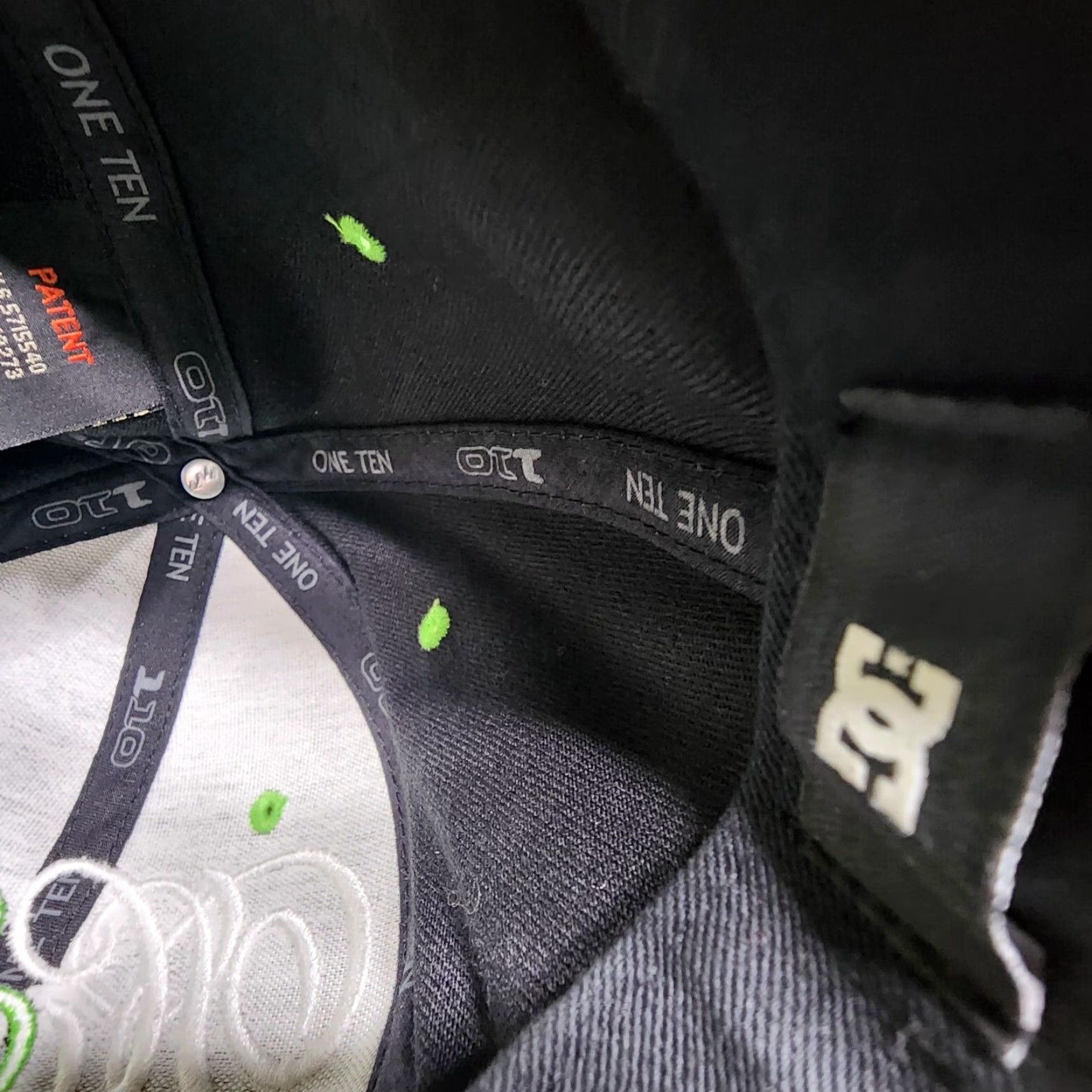 Vintage DC SHOE CO USA Cap Baseball Adjustable Cap Spellout Black /Green Men Baseball Cap Adjustable Black DC Shoes Logo Sports urban skateboard Mens Cap Size ONE SIZE - 6 Thumbnail