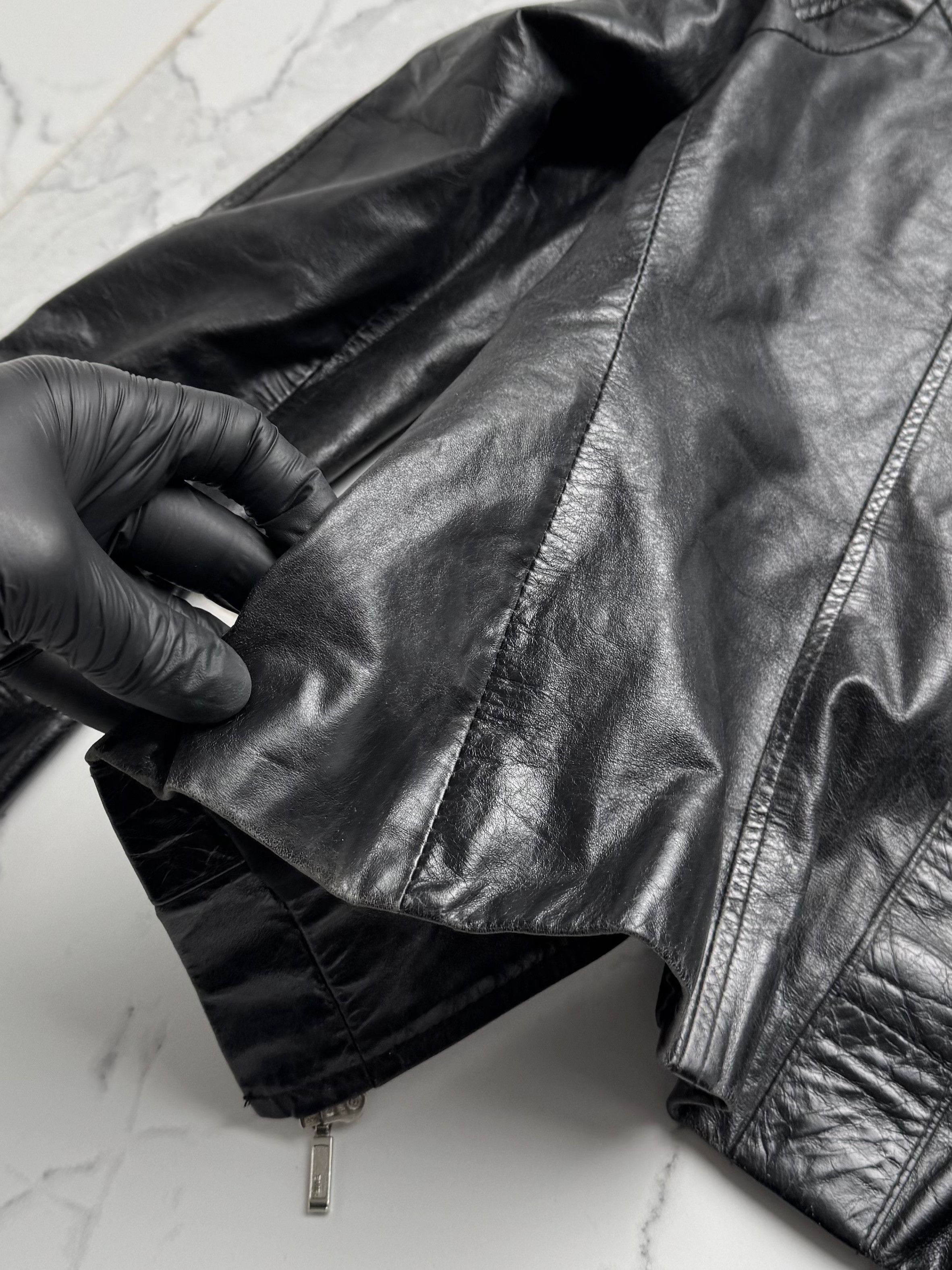 Vintage Vintage Leather Jacket Women's Fitted Zip Up Biker Style Size XS / US 0-2 / IT 36-38 - 9 Thumbnail