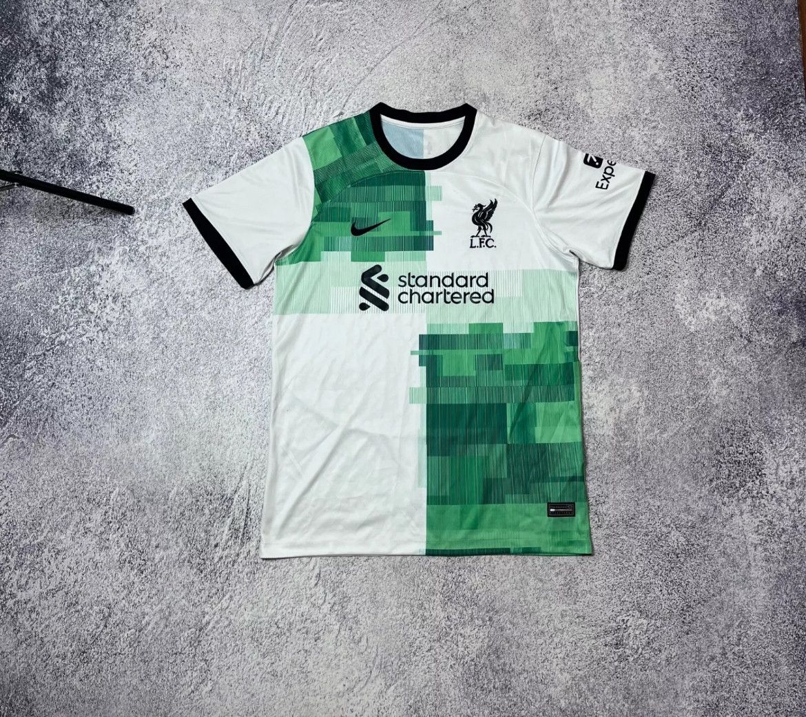 Nike Men’s soccer Jersey Nike FC Liverpool size xl Size US L / EU 52-54 / 3 - 1 Thumbnail