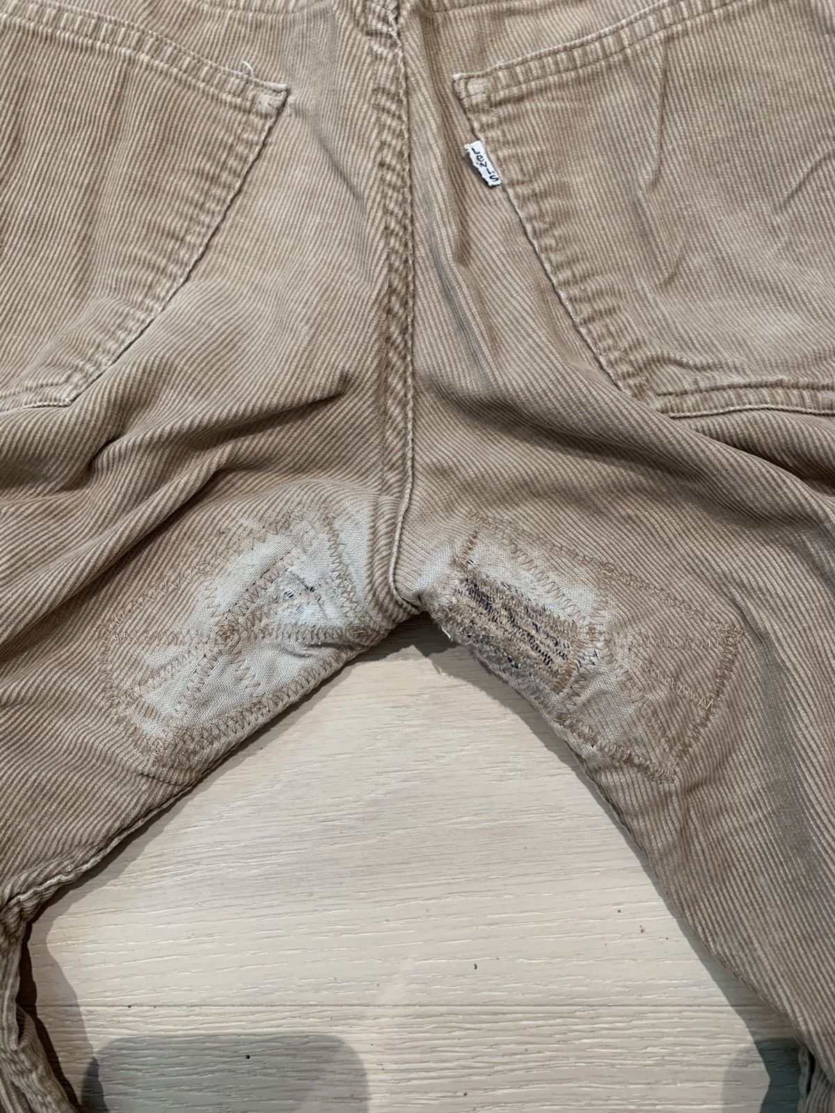 Levi's Vintage Levi’s Corduroy Bell Bottoms Size 32" / US 10 / IT 46 - 4 Thumbnail