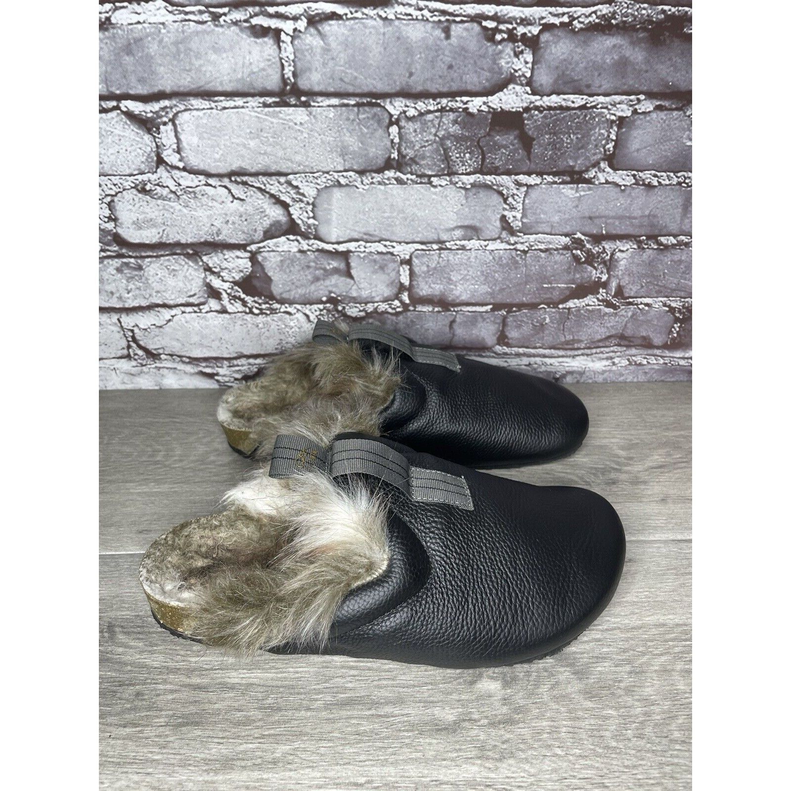 Other BANTHA Vibram Black Leather Sherpa Fur Lined Cork Mules Shoe Size US 10.5 / IT 40.5 - 23 Thumbnail
