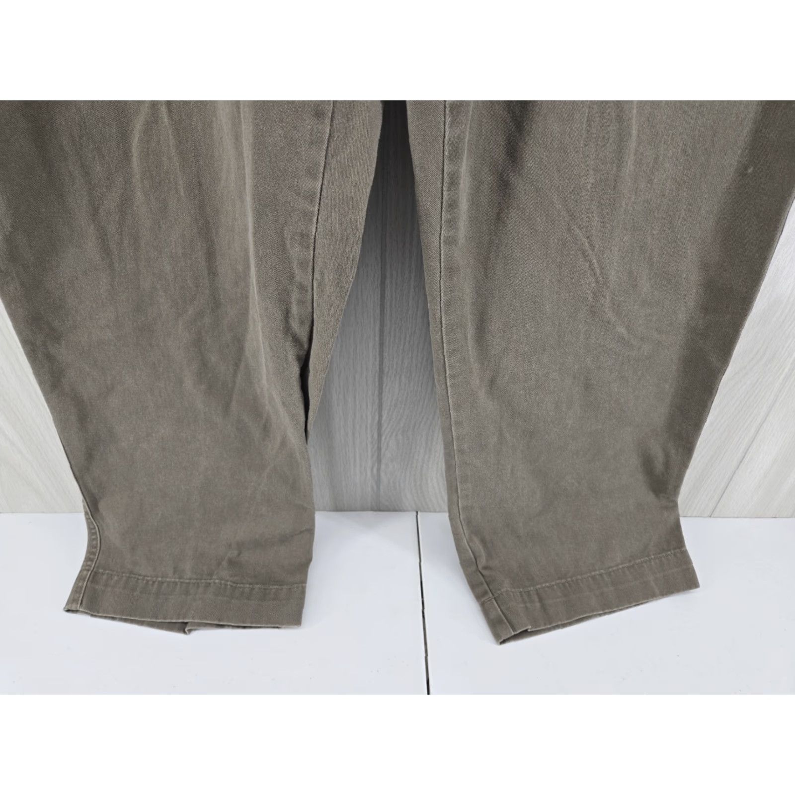 Vintage Cabela's Men's Casual Pants Aged Khaki 44/30 Casual Pants Beige Cotton Flat Front 5-Pocket Regular Mens Size US 44 / EU 60 - 4 Thumbnail