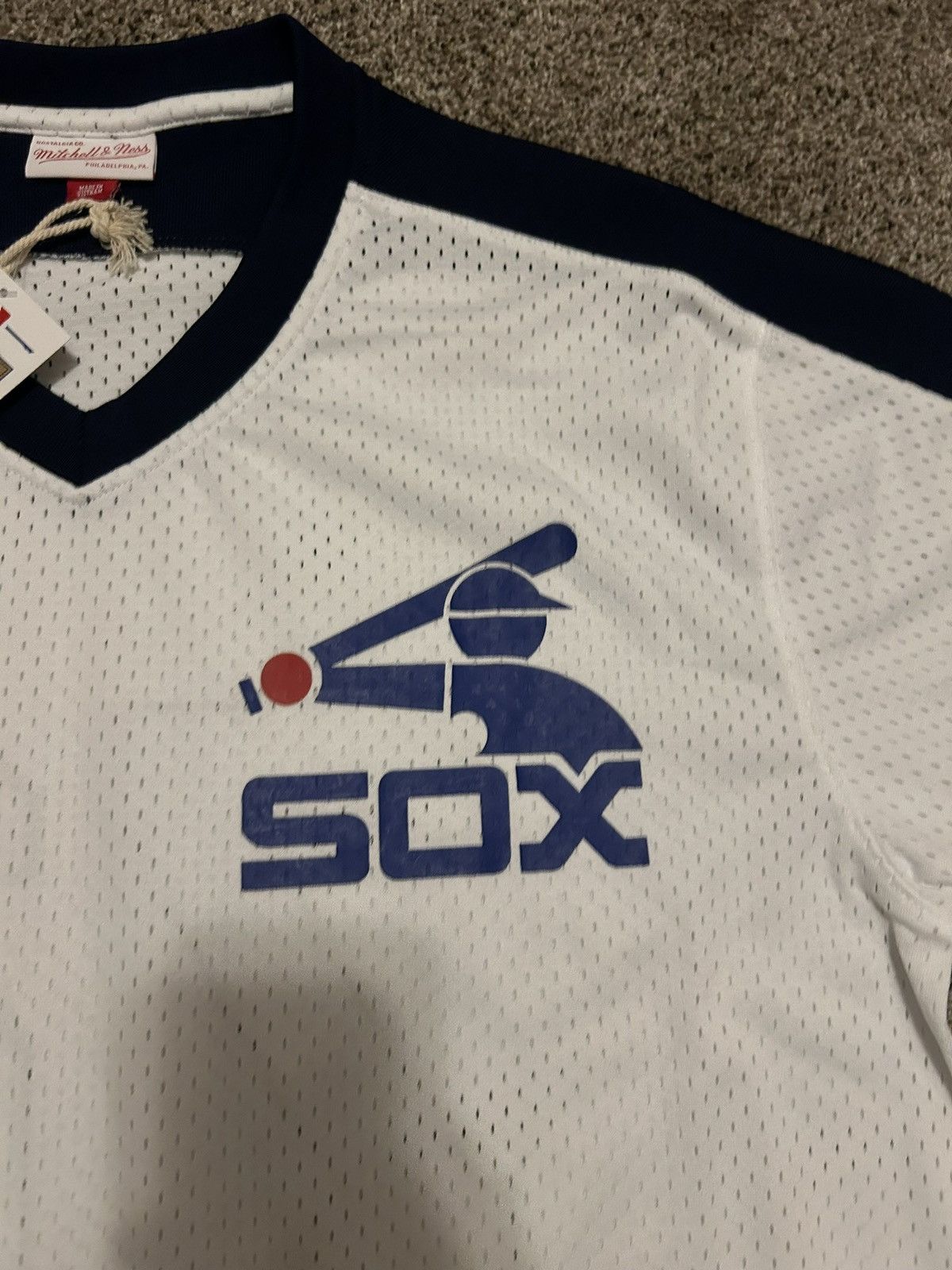 Mitchell & Ness Chicago White Sox Carlton Fisk 1981 Mesh BP Jersey Size XL Size US XL / EU 56 / 4 - 4 Thumbnail