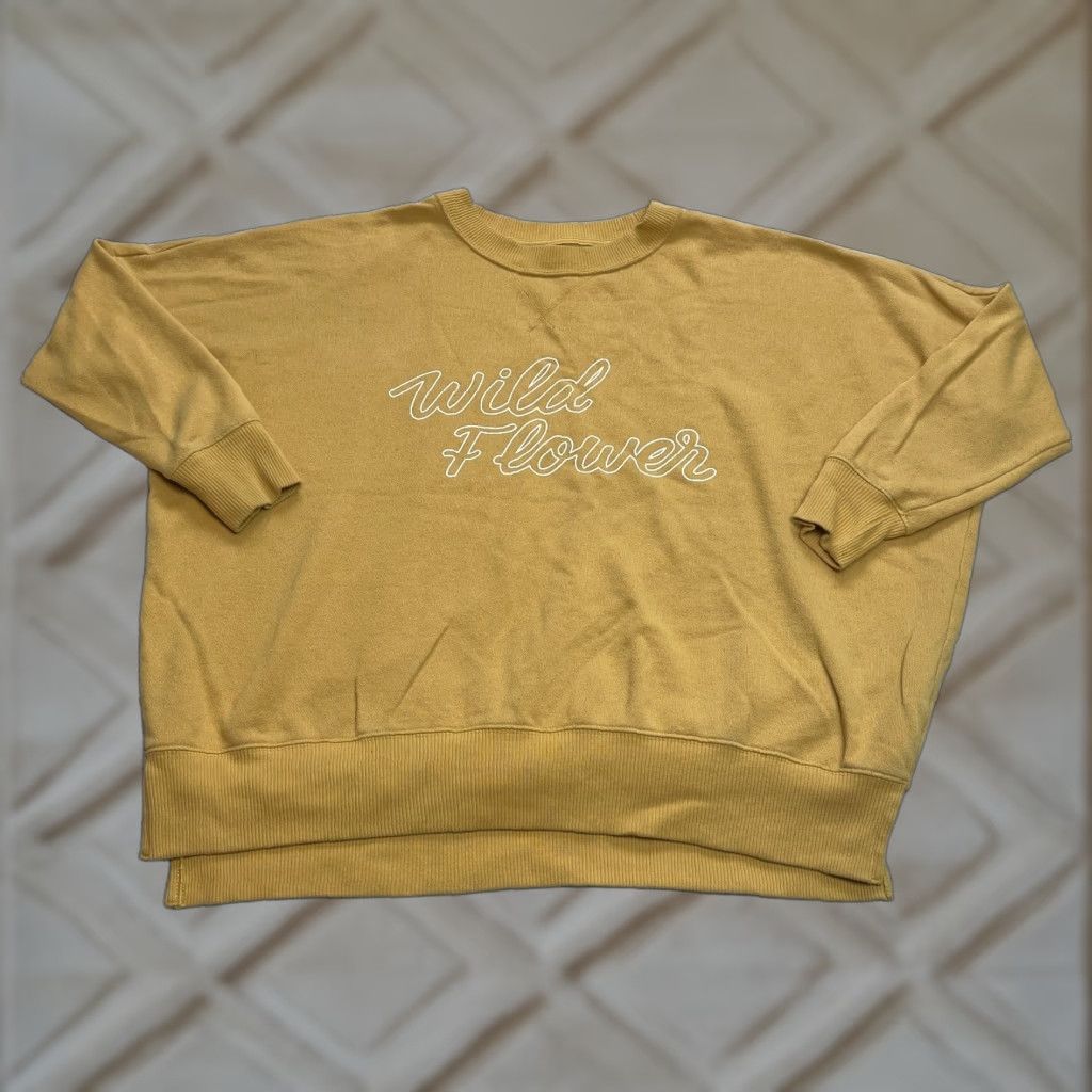 Vintage VINTAGE Aerie American Eagle Sweatshirt Womens XS Yellow Pullover Wild Flower Logo Knit Crew Neck Long Sleeve Size XS / US 0-2 / IT 36-38 - 1 Thumbnail