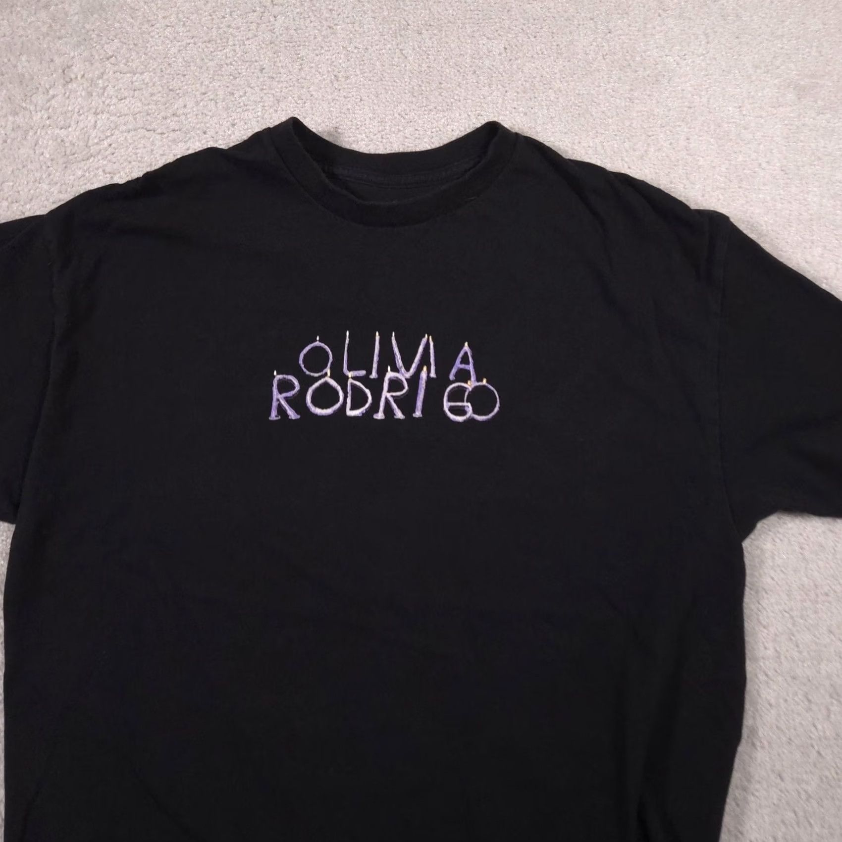 Logo 7 VINTAGE Olivia Rodrigo Shirt Mens L Black Logo Photo Graphic Band Tee Tagless Music Size US L / EU 52-54 / 3 - 2 Thumbnail