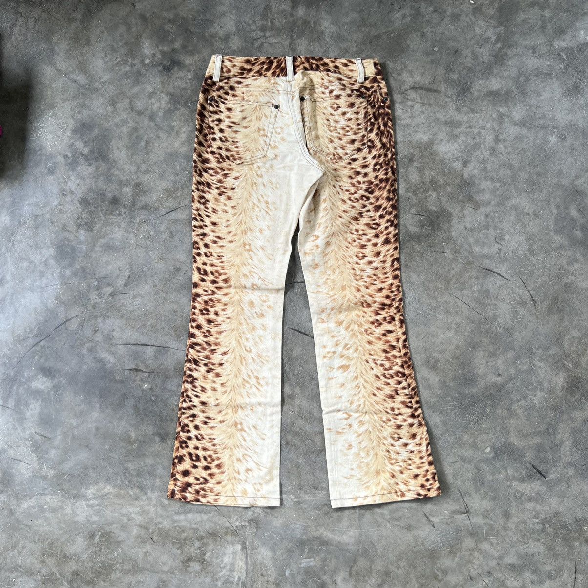 Just Cavalli 2000s Cecil Mc Bee Leopard Flare Pants Size 26" / US 2 / IT 38 - 2 Thumbnail