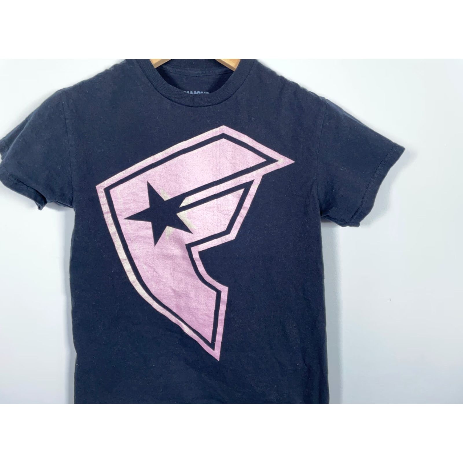 Vintage Famous Stars & Straps T-Shirt Adult Small Black Pink Logo Y2K Size US S / EU 44-46 / 1 - 4 Thumbnail