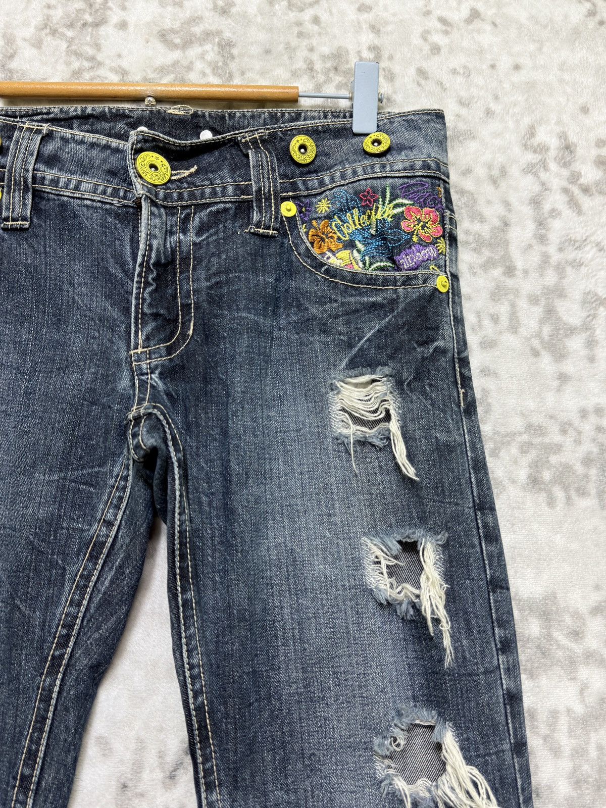 Hysteric Glamour Happiness Y2K Low Rise Floral Embroidered Graffiti Denim Size US 30 / EU 46 - 5 Thumbnail