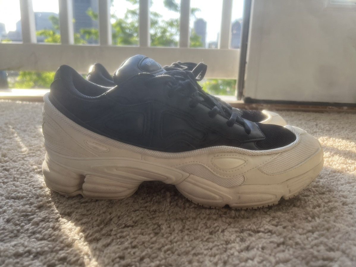 Raf Simons RAF Simons ozweego black/cream Size US 10 / EU 43 - 4 Thumbnail