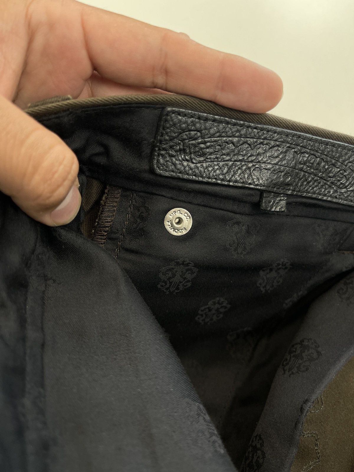 Chrome Hearts Chrome Hearts Brown black/cheetah patch Flooded Chino Size US 34 / EU 50 - 19 Thumbnail