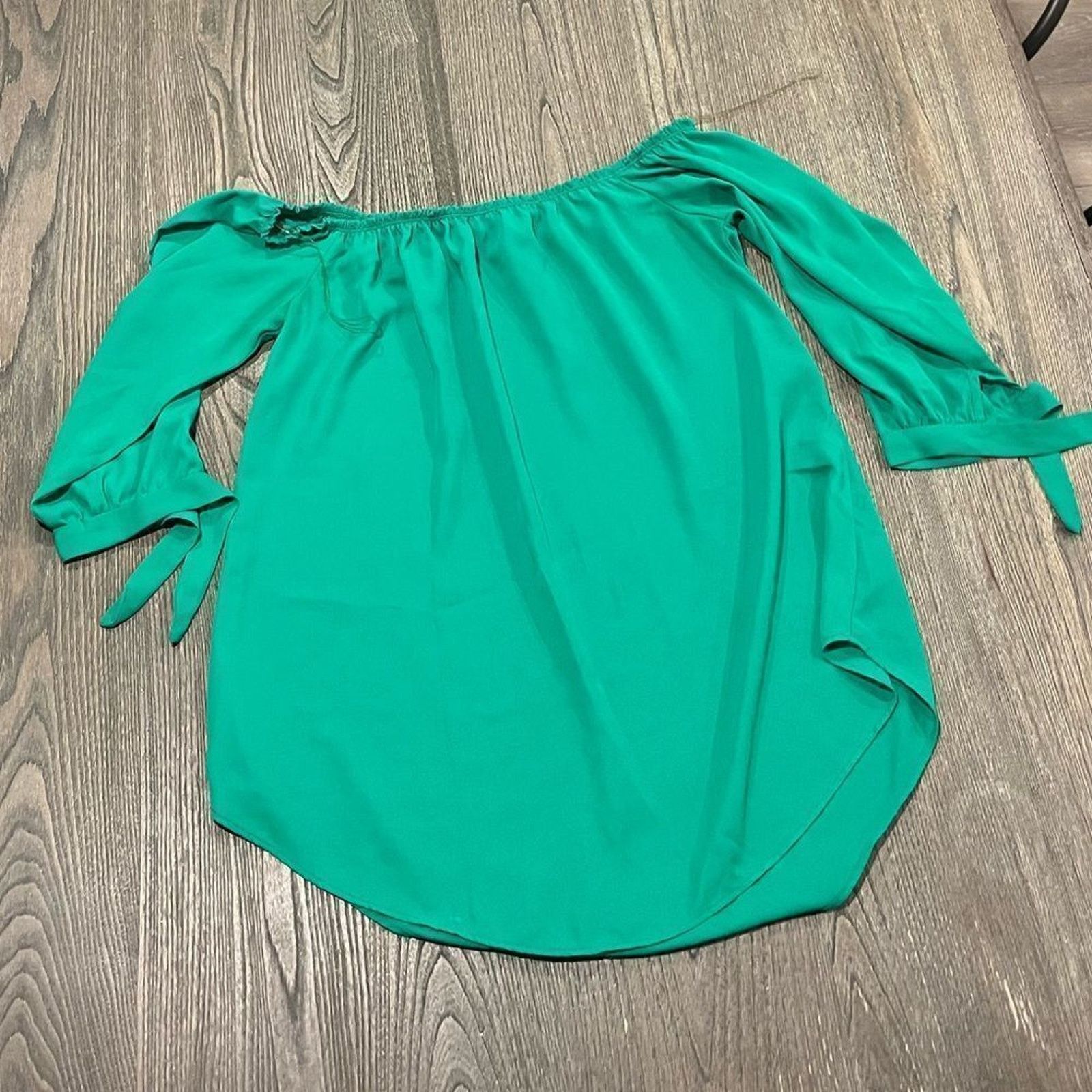 Vintage Moa Moa Green Off The Shoulder Blouse Size S Size S / US 4 / IT 40 - 1 Thumbnail