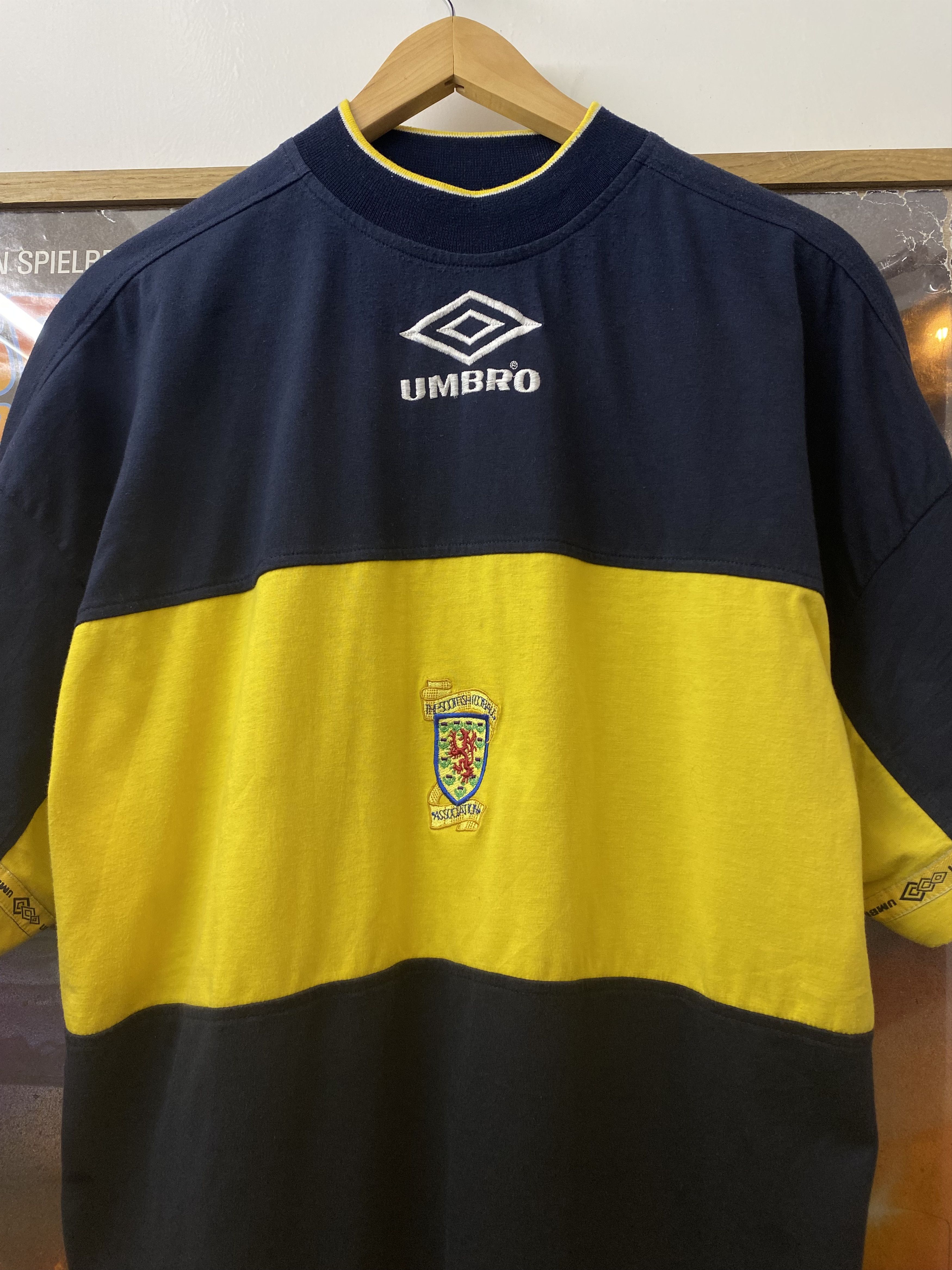 Umbro 1998/1999 Vintage Umbro Scotland Football Training Top Size US XL / EU 56 / 4 - 5 Thumbnail