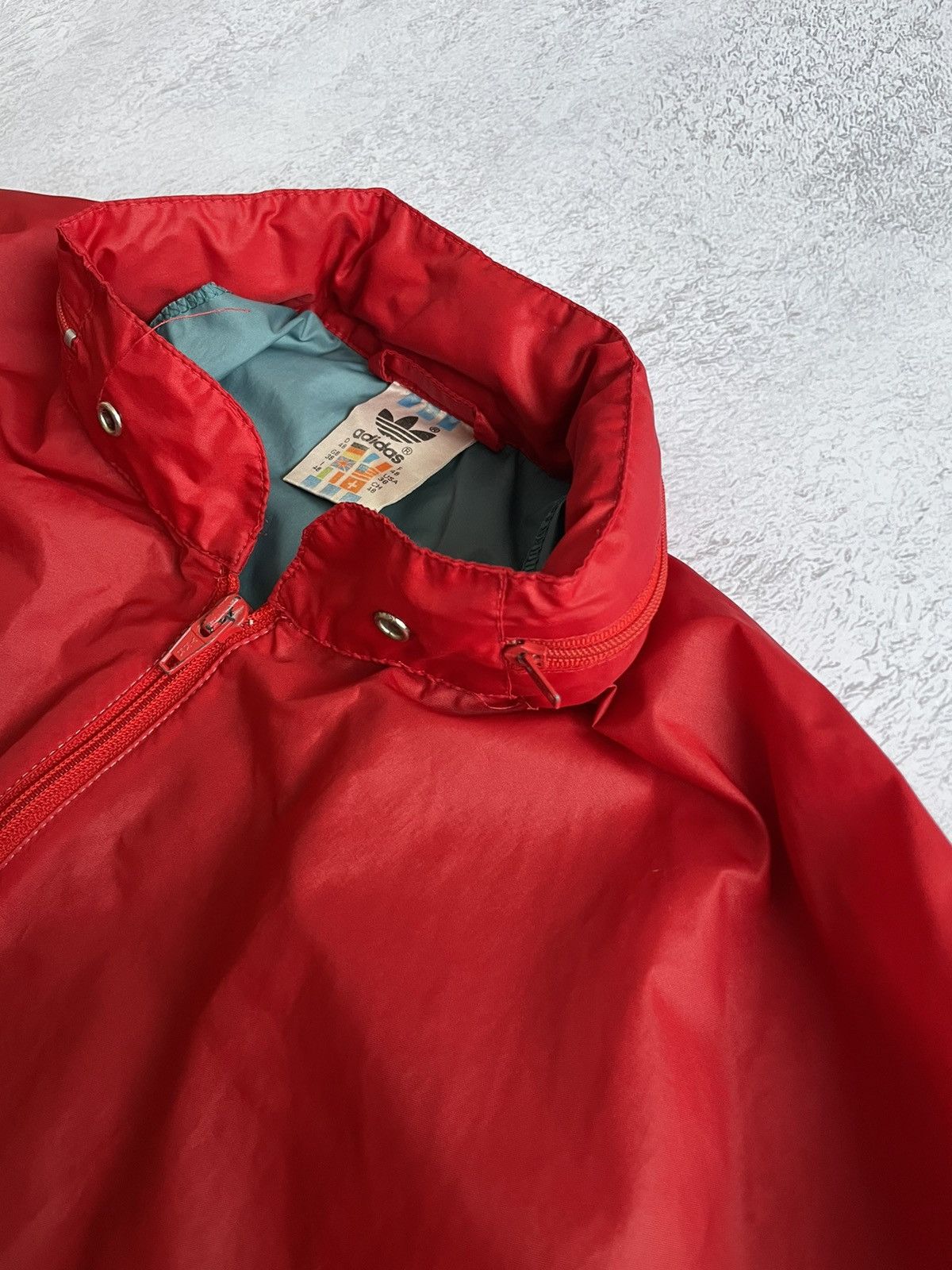 Vintage Adidas Vintage 90s Raincoat Light Jacket Retro 90s Size US L / EU 52-54 / 3 - 5 Thumbnail