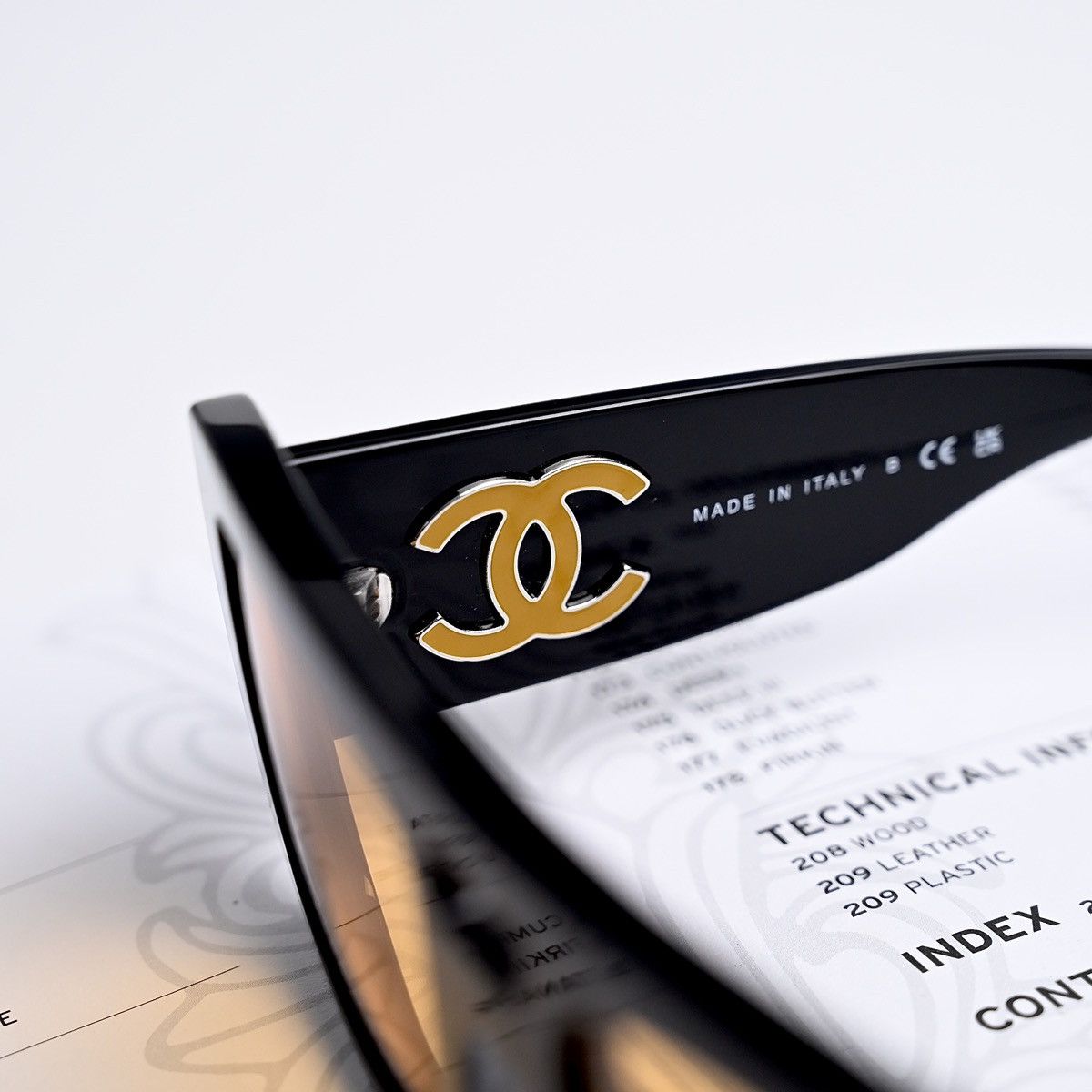 Chanel CHANEL 0CH5539 1799/7 SUNGLASSES Size ONE SIZE - 4 Thumbnail