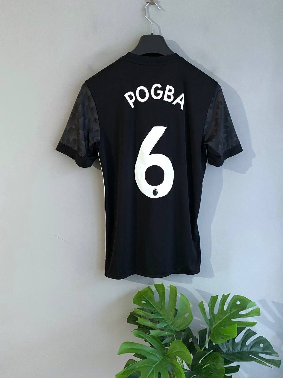 Adidas Manchester United 2017/18 Away Soccer Jersey #6 POGBA, Sz S Size US S / EU 44-46 / 1 - 11 Thumbnail