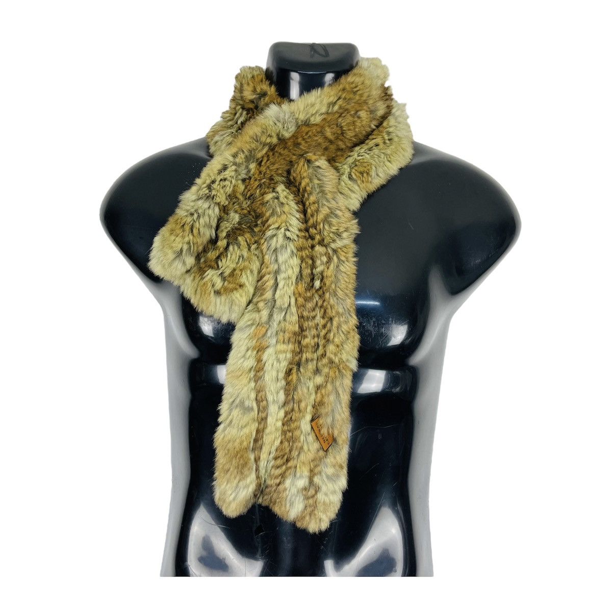 NEISHA CROSLAND FUR MUFFLER SCARF NECKERCHIEF