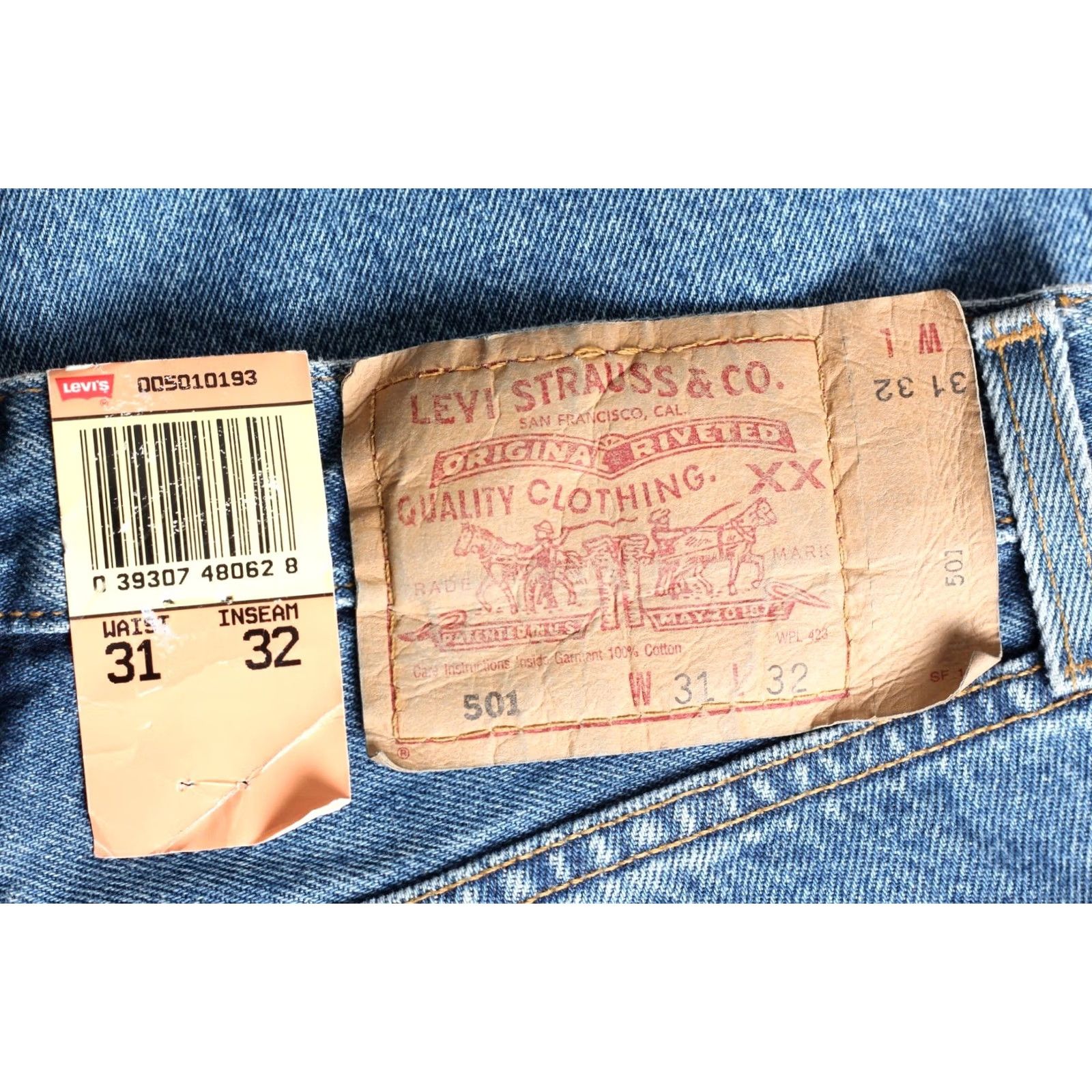 Levi's VINTAGE Levi’s 501 Jeans Men 31/32 W31 L32 Regular Straight Preshrunk 1999 December Blue Size US 31 - 4 Thumbnail