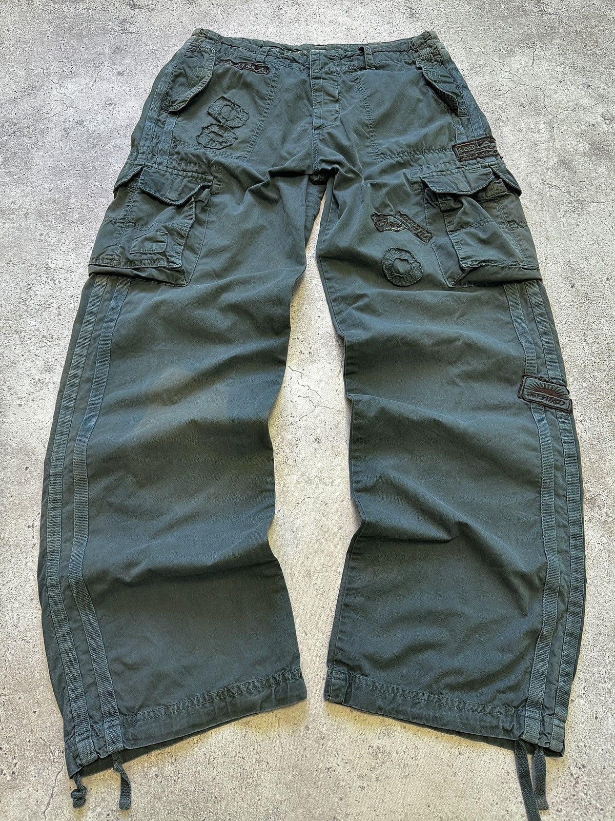 If Six Was Nine × Japanese Brand Vintage Japanese Brand Patch Y2K Faded Cargo Pants Size US 30 / EU 46 - 1 Thumbnail